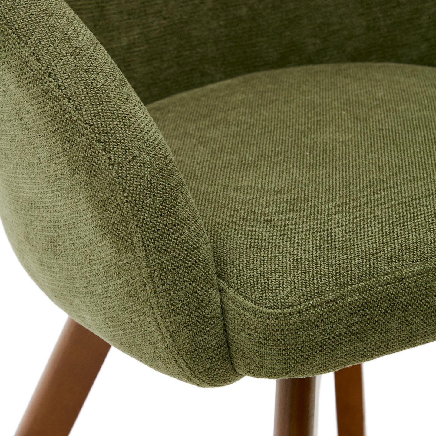 Krzesło obrotowe MARVIN zielony szenil z orzechową podstawą La Forma Eye on Design