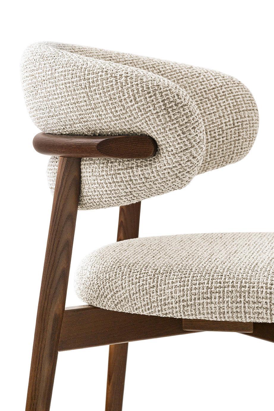 Krzesło OLEANDRO boucle beżowy z drewnianą podstawą Calligaris Eye on Design