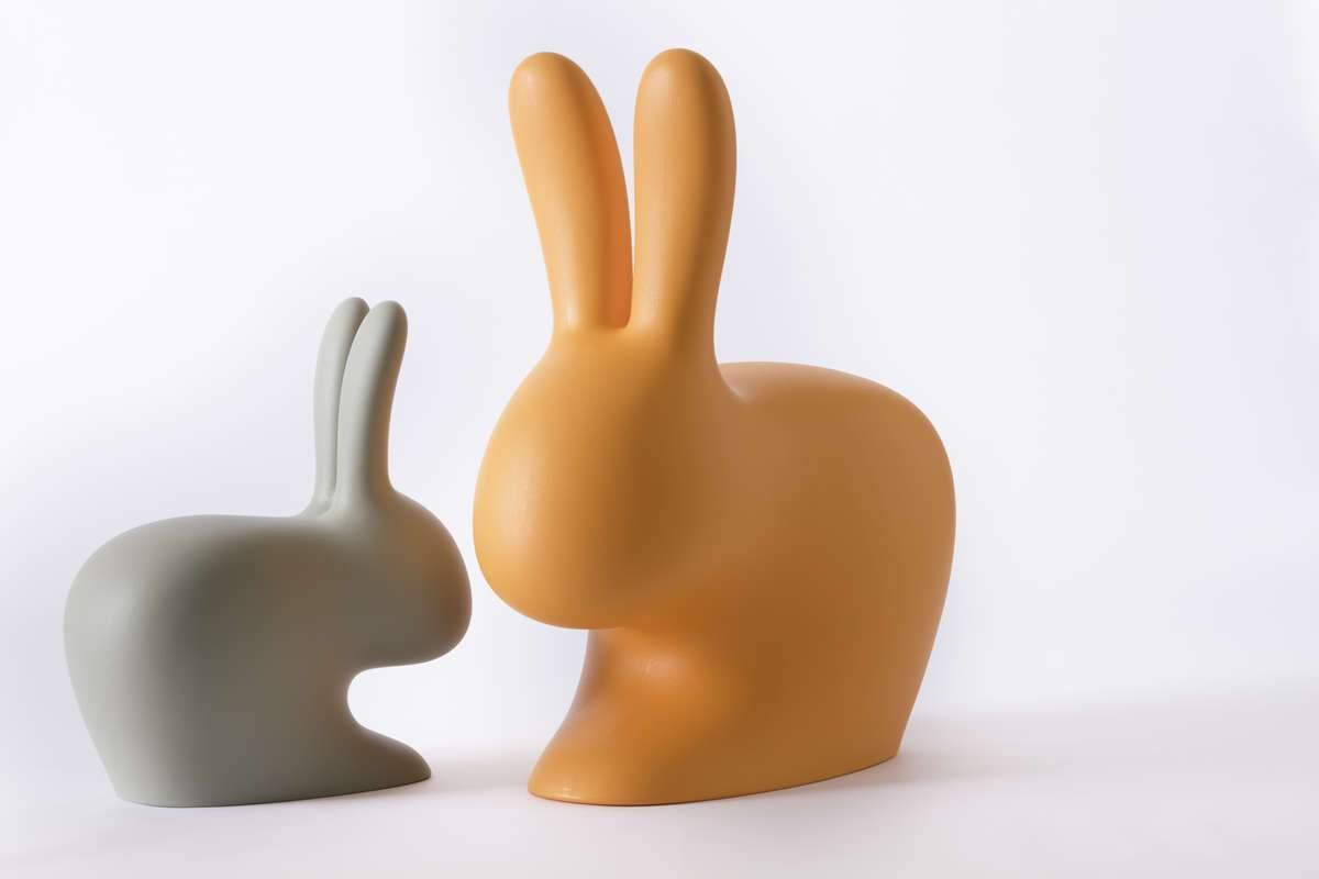 Krzesło RABBIT jasnoszary Qeeboo Eye on Design