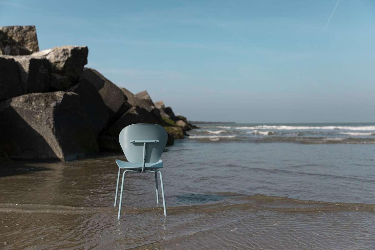 Krzesło THE OCEAN niebieski Zuiver Eye on Design