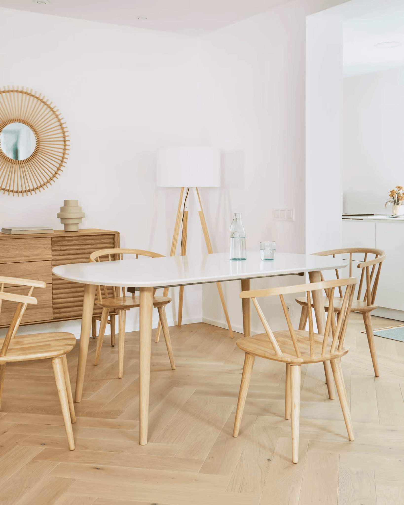 Krzesło TRISE lite drewno kauczukowe La Forma Eye on Design
