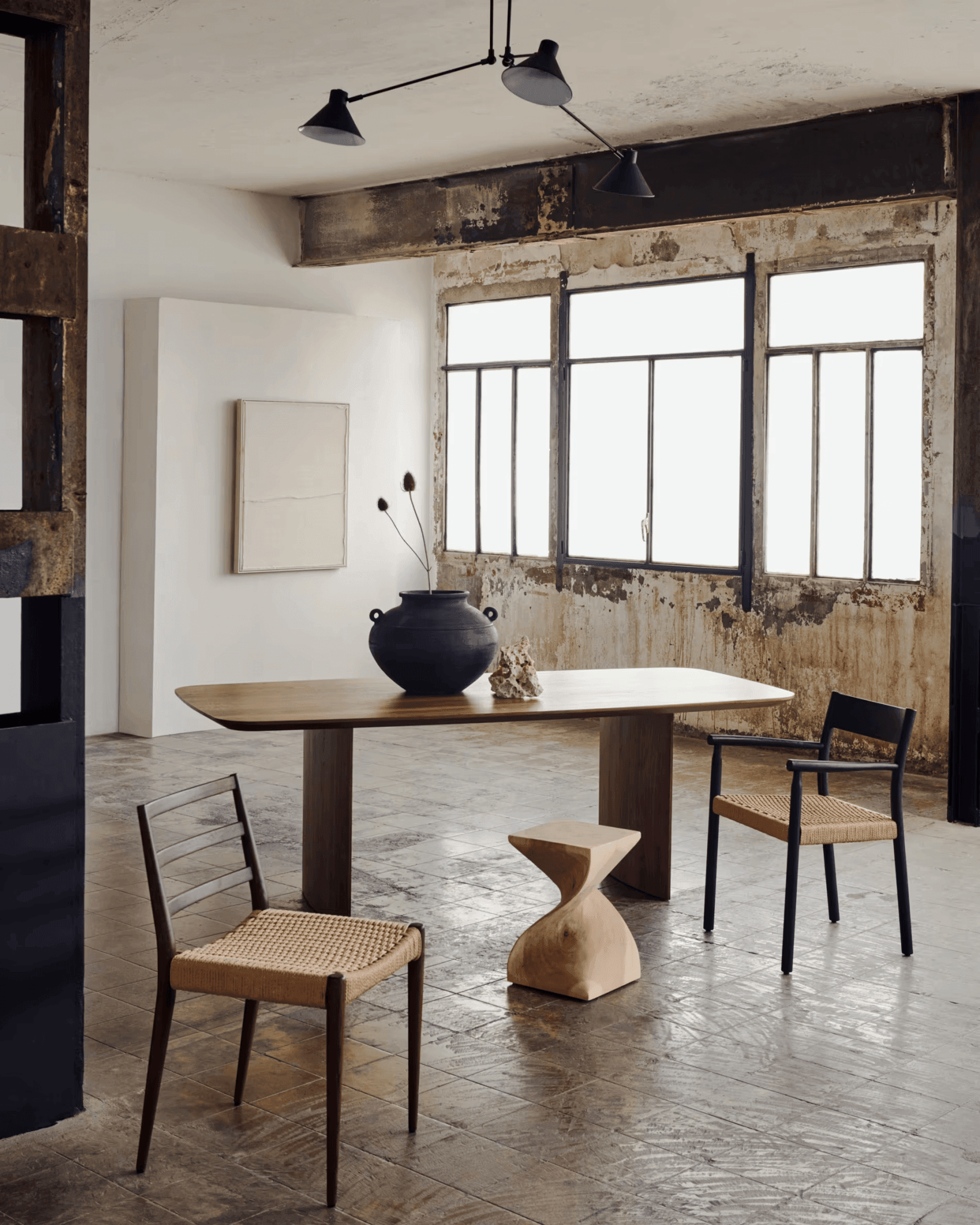 Krzesło YALIA czarne drewno dębowe La Forma Eye on Design