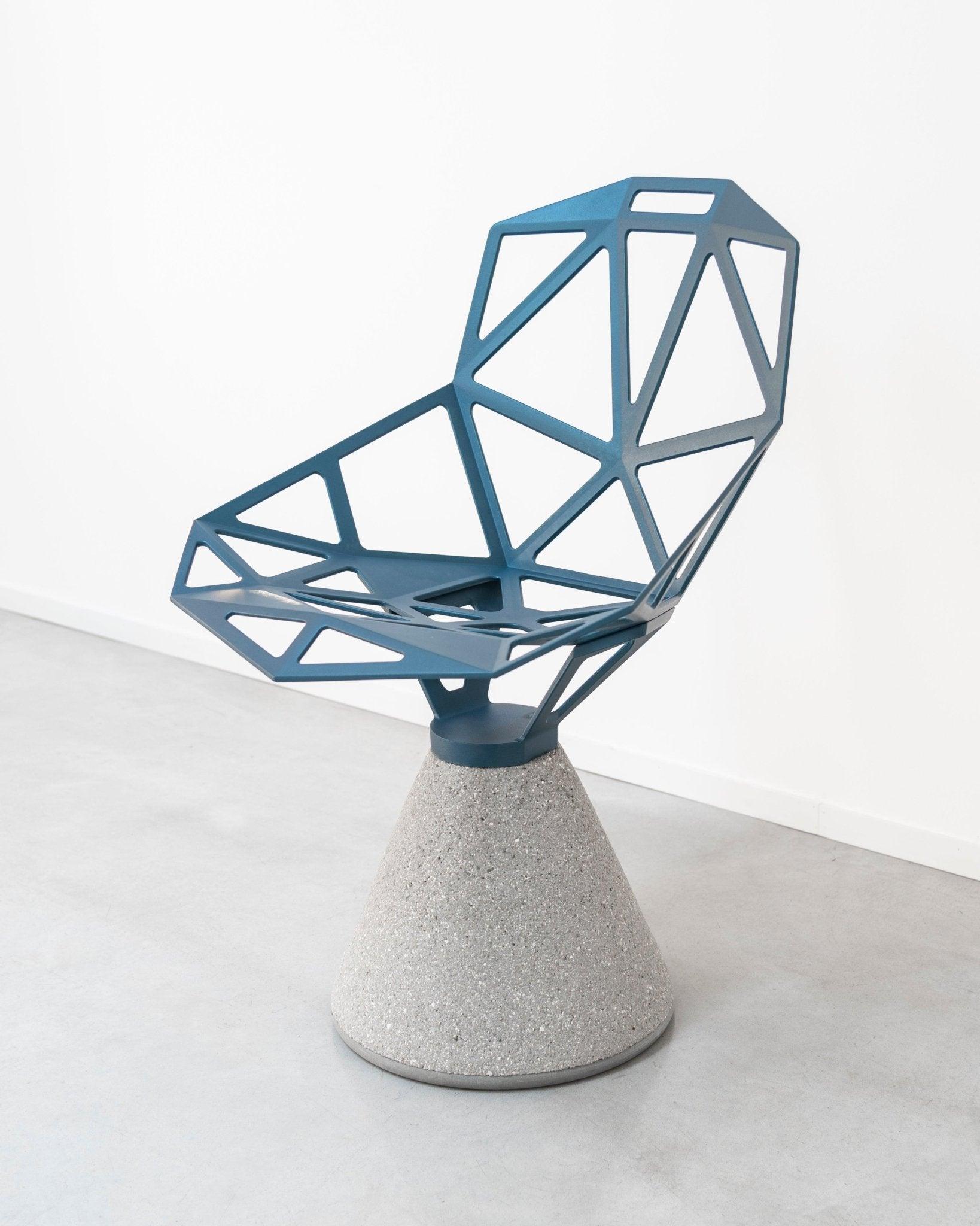 Krzesło z betonową podstawą CHAIR_ONE czerwony Magis Eye on Design