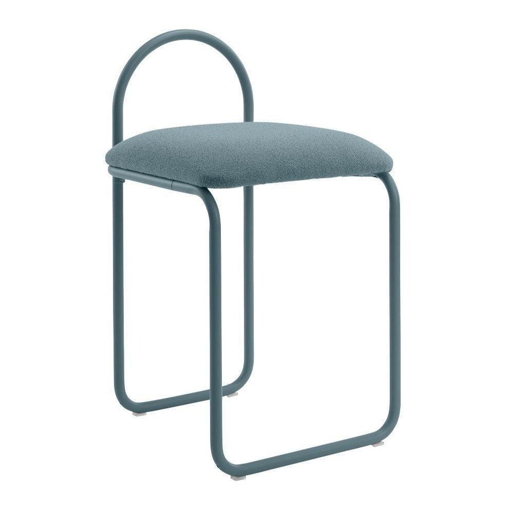 Krzesło z tkaniną boucle ANGUI niebieski AYTM Eye on Design
