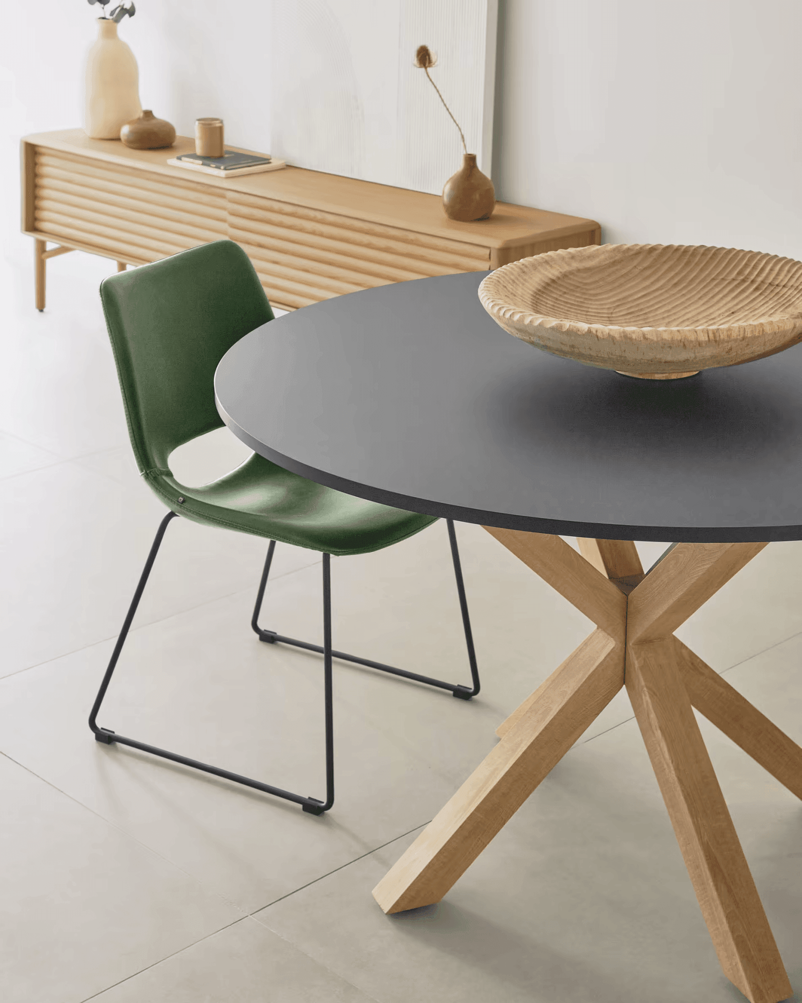 Krzesło ZAHARA zielona ekoskóra La Forma Eye on Design