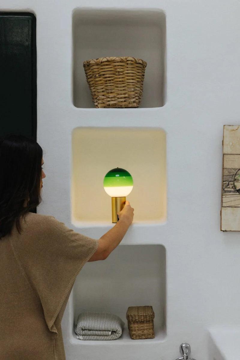 Lampa akumulatora DIPPING zielony Marset Eye on Design