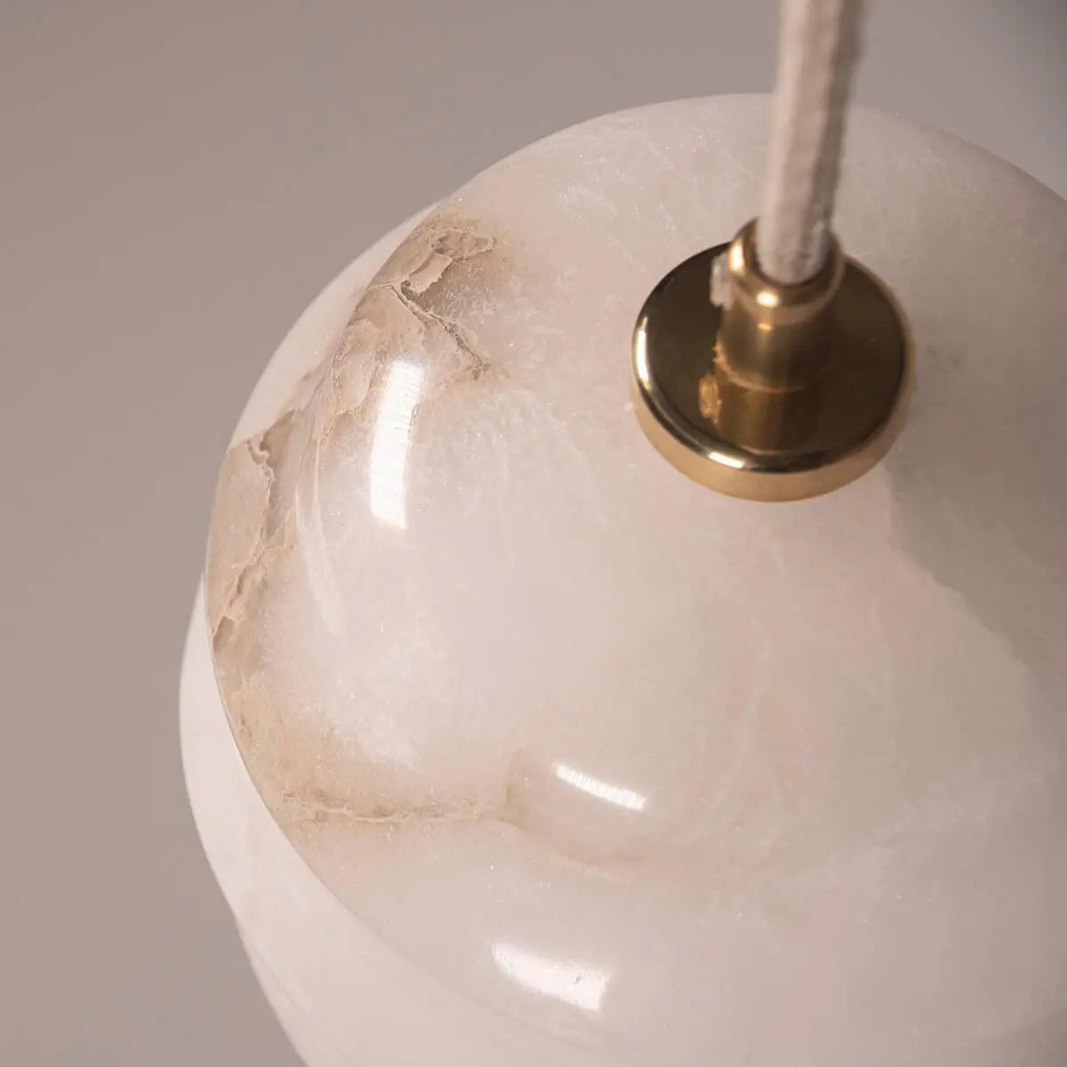 Lampa alabastrowa wisząca KALLIOPE nikiel – Embassy Interiors