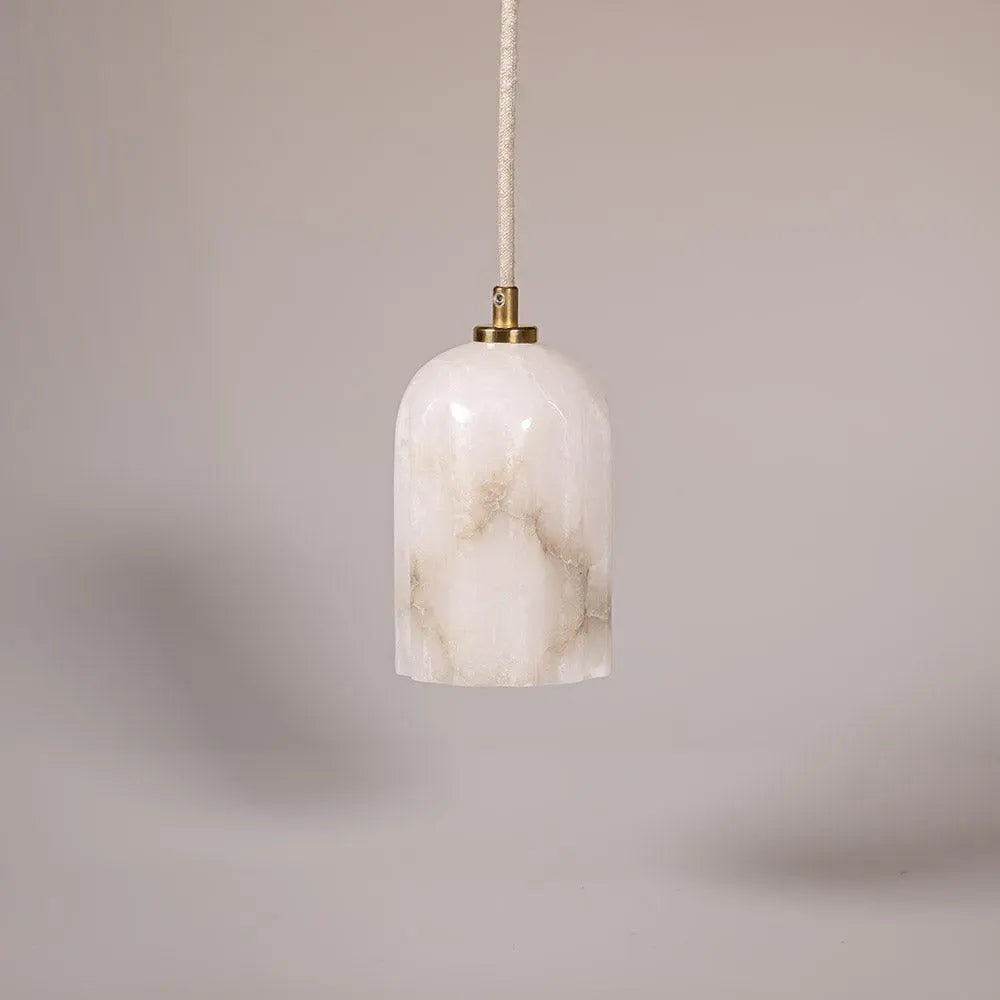 Lampa alabastrowa wisząca URANIA mosiężny – Embassy Interiors