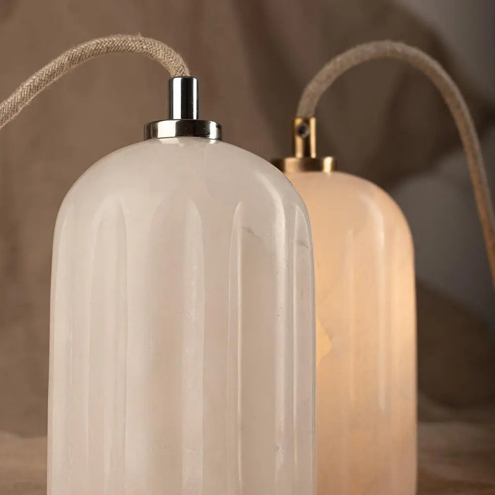 Lampa alabastrowa wisząca URANIA mosiężny – Embassy Interiors