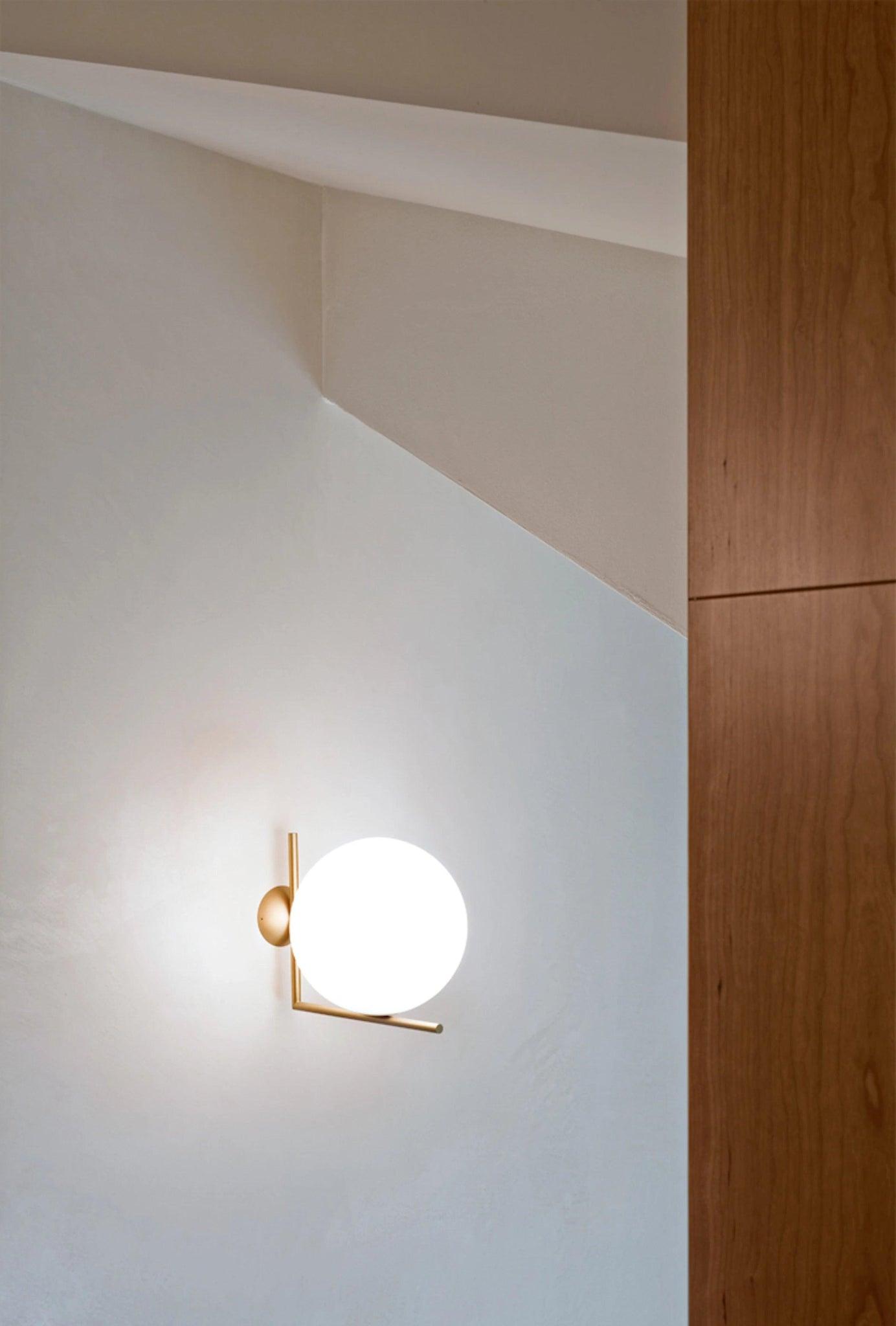 Lampa IC LIGHTS mosiężny Flos Eye on Design