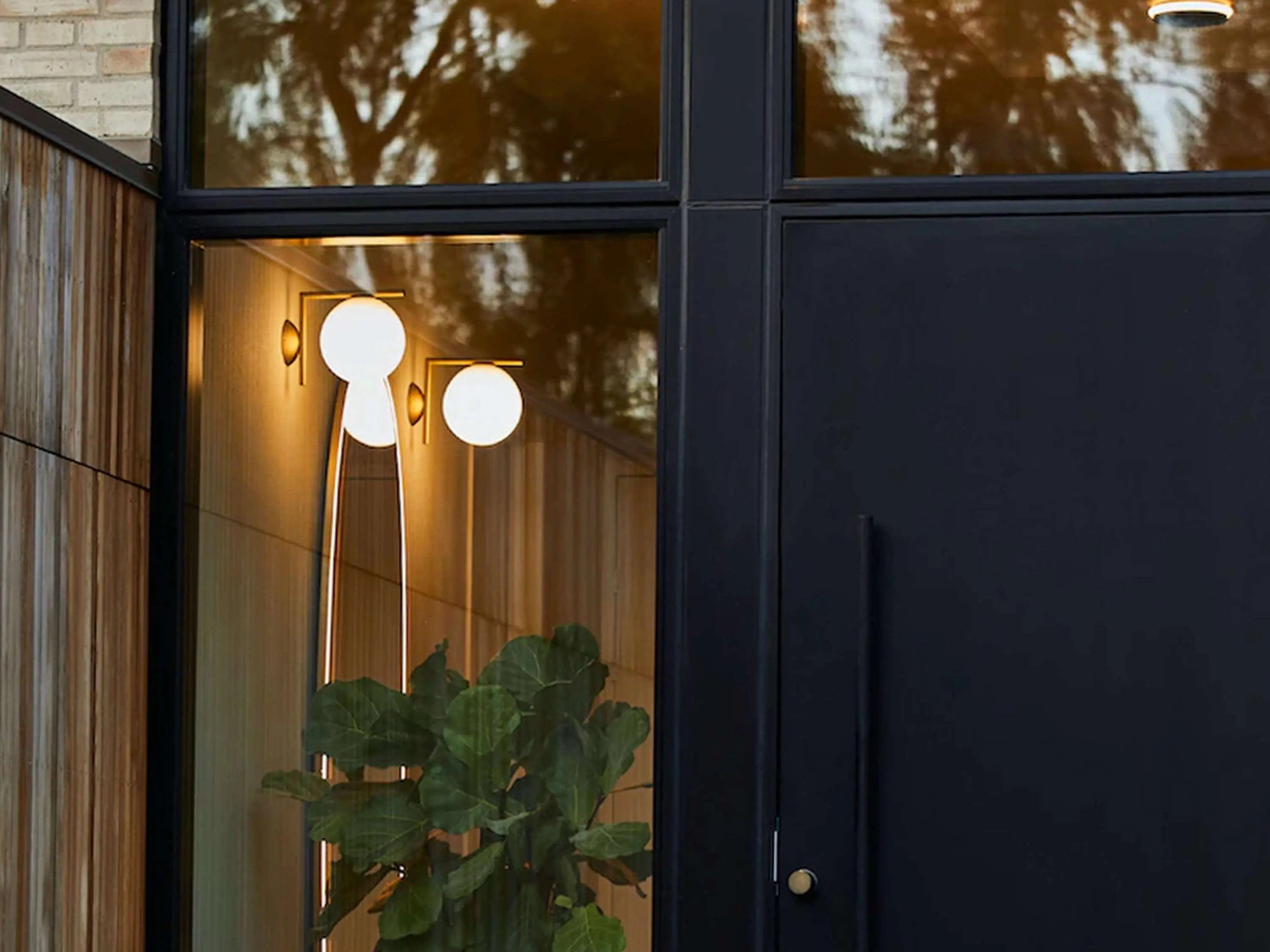 Kinkiet IC LIGHTS mosiężny – Flos