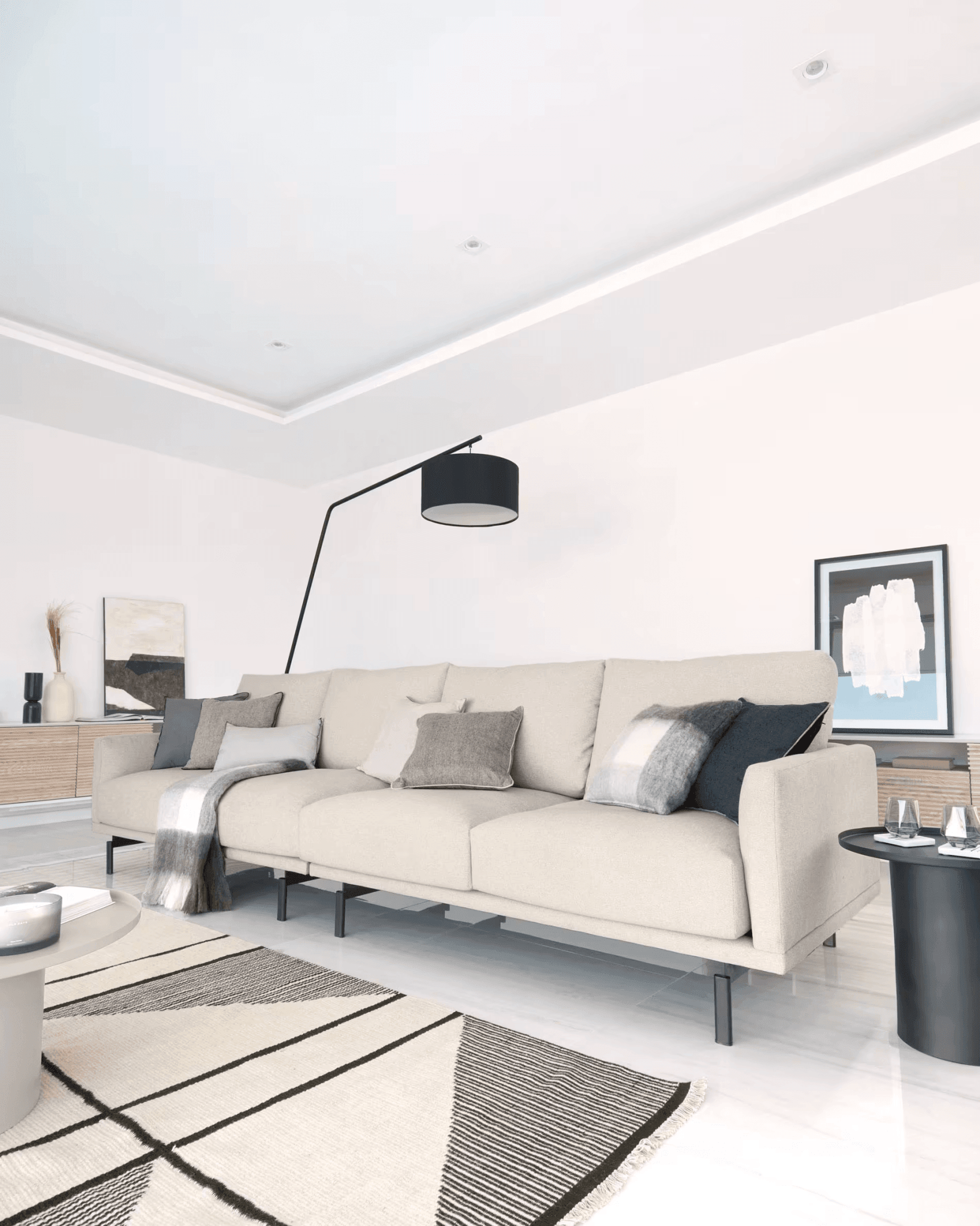 Lampa podłogowa CIANA czarny La Forma Eye on Design