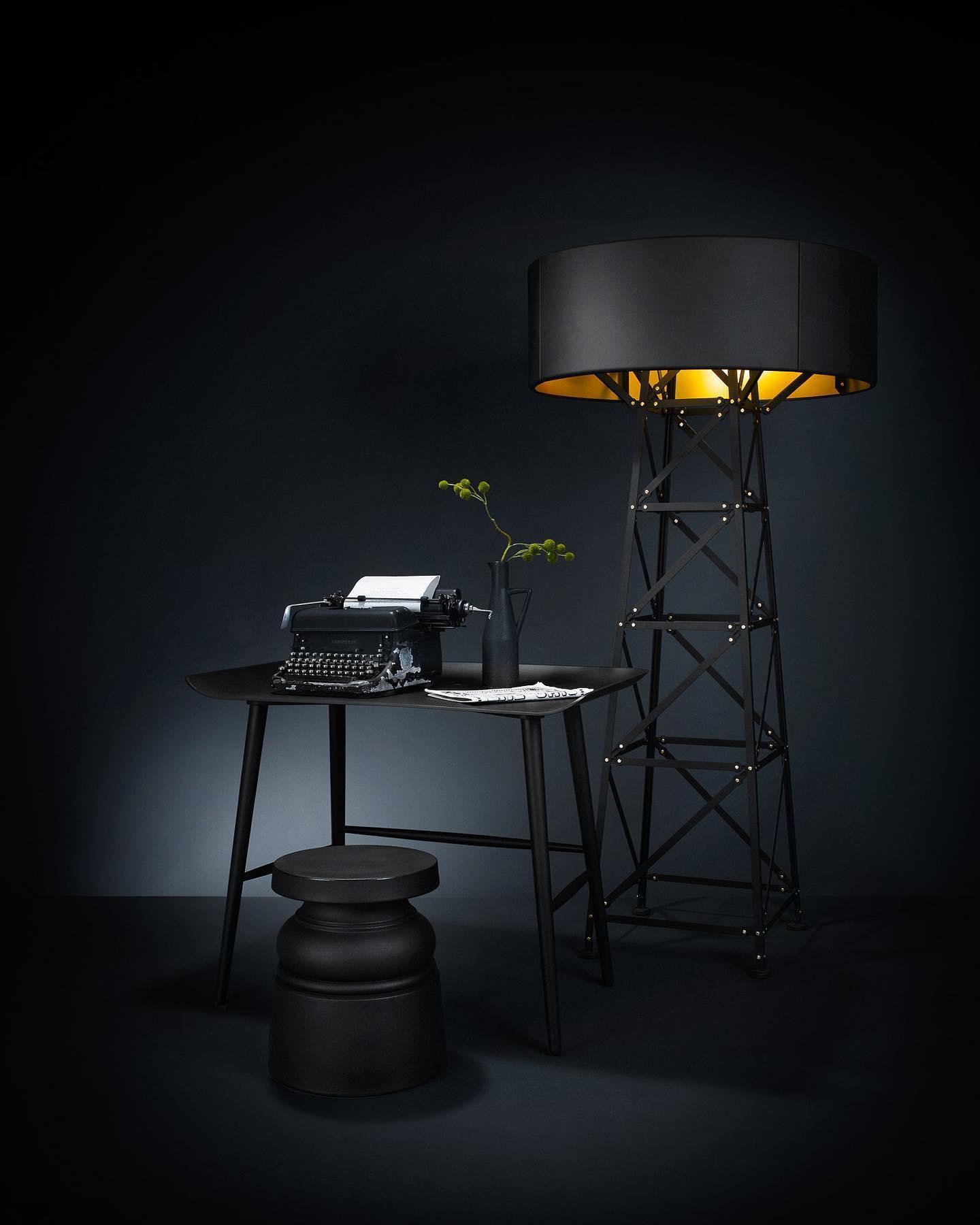 Lampa podłogowa CONSTRUCTION czarny Moooi Eye on Design