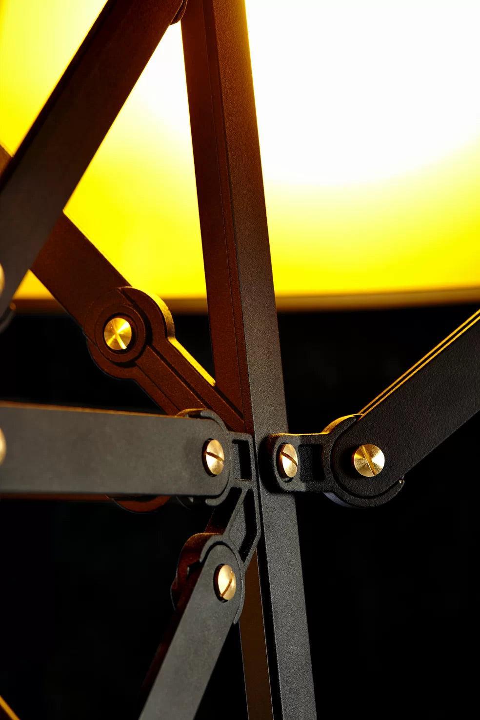 Lampa podłogowa CONSTRUCTION czarny Moooi Eye on Design