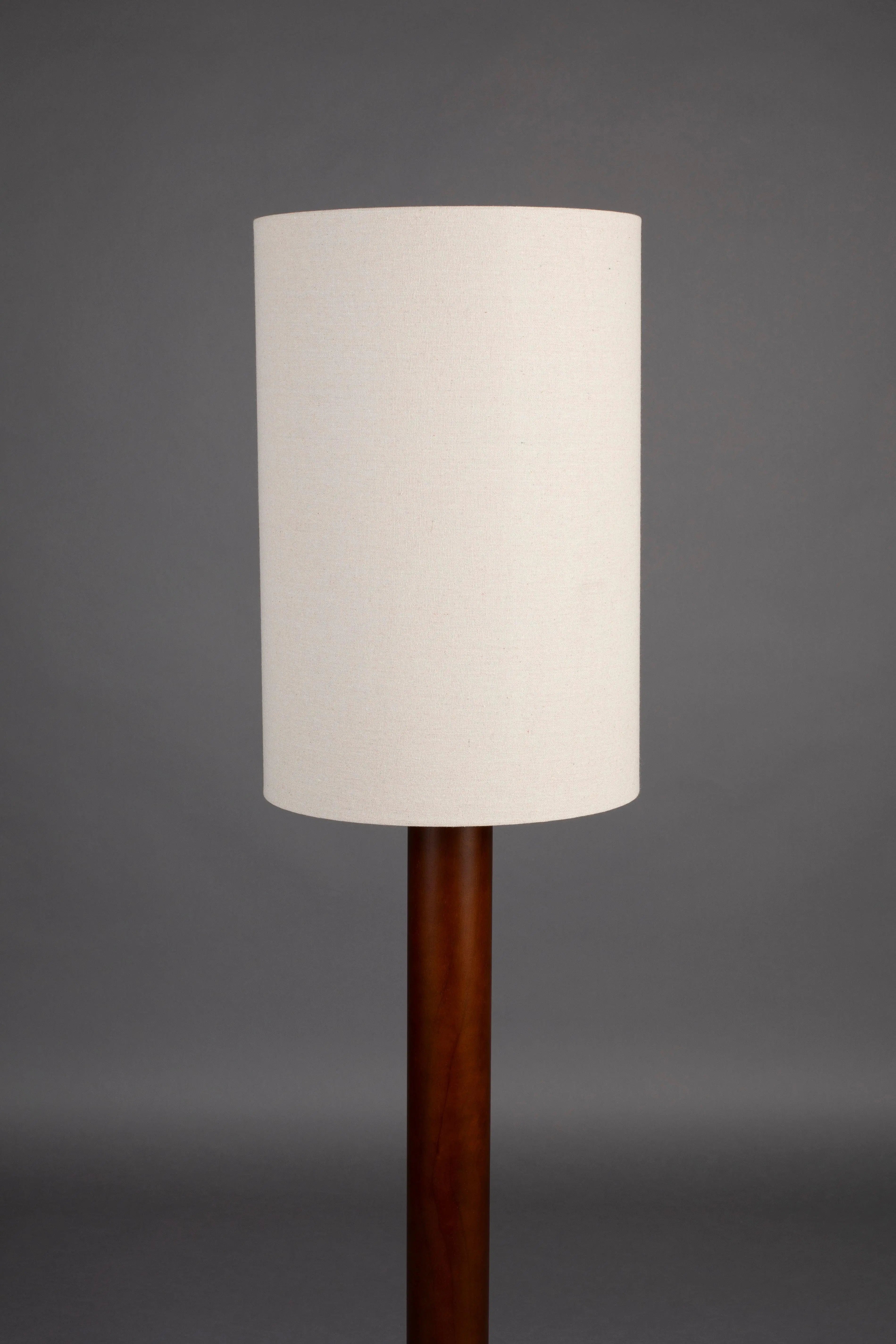 Lampa podłogowa JONES drewno kauczukowe – Dutchbone