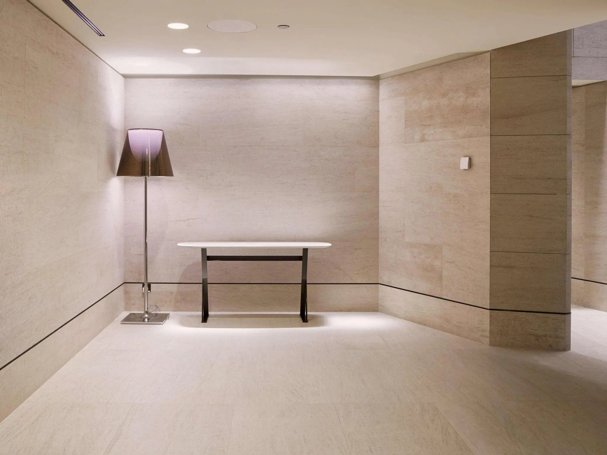 Lampa podłogowa KTRIBE czarny – Flos