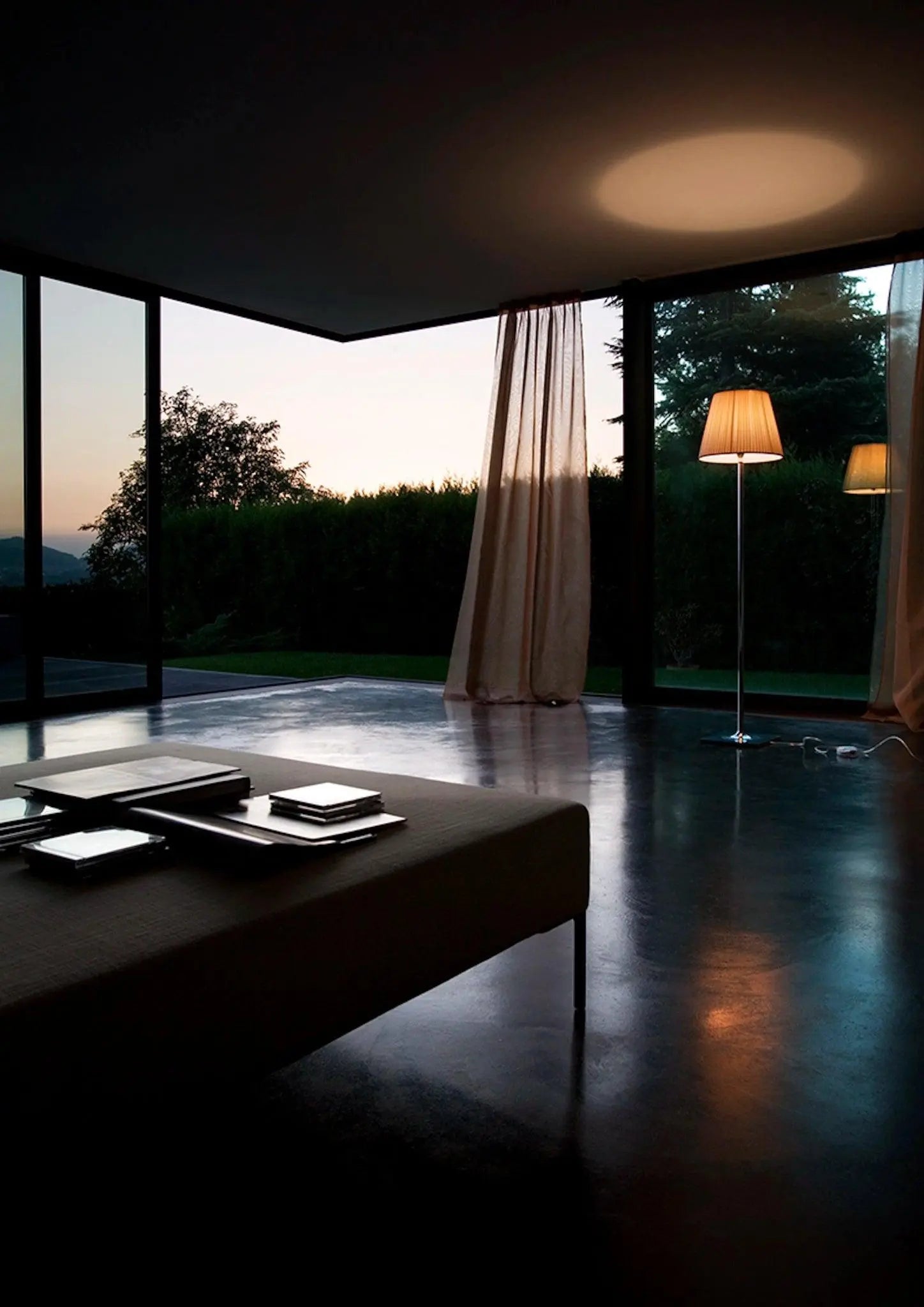 Lampa podłogowa KTRIBE tkanina – Flos