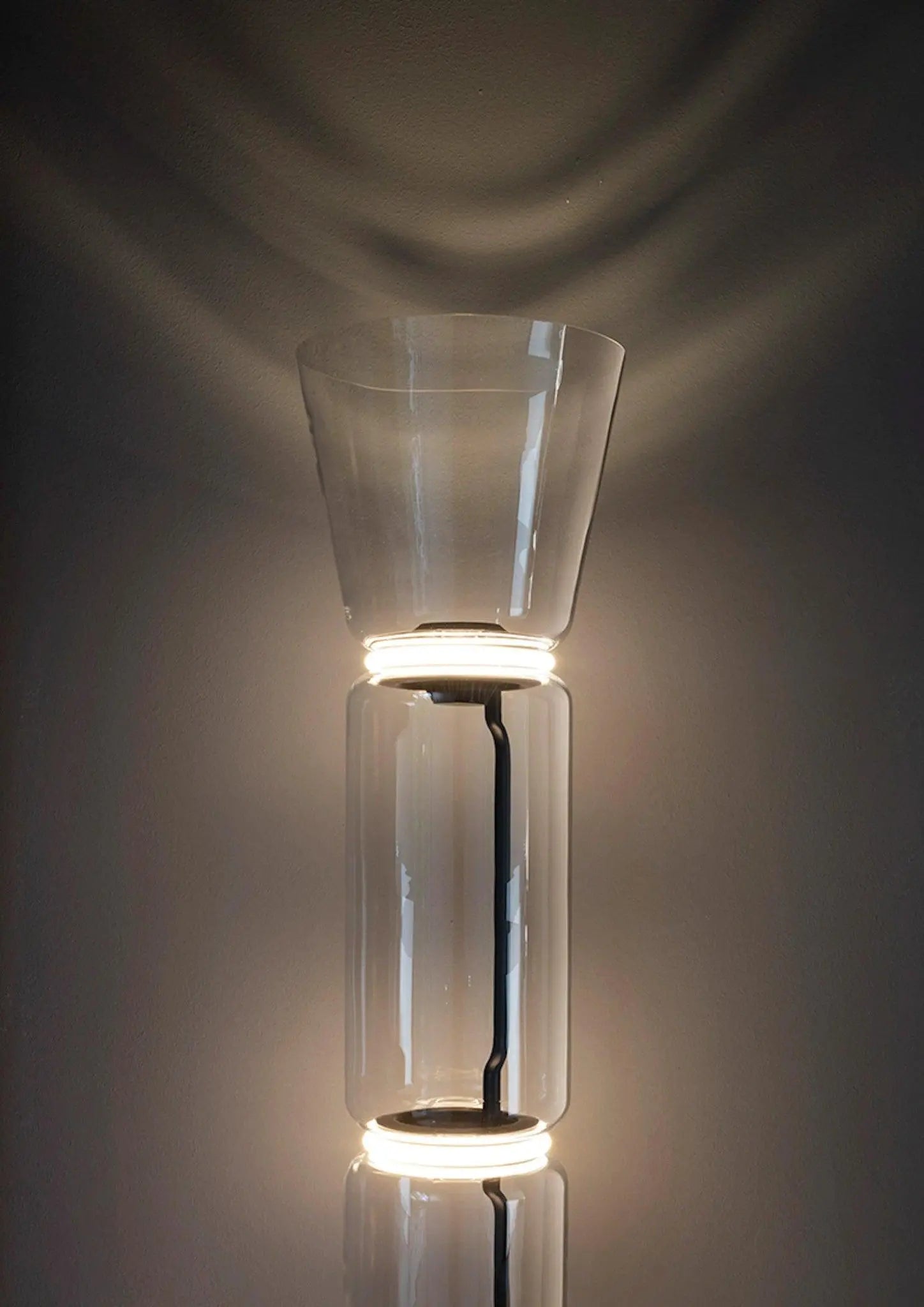 Lampa podłogowa NOCTAMBULE CONE szkło – Flos
