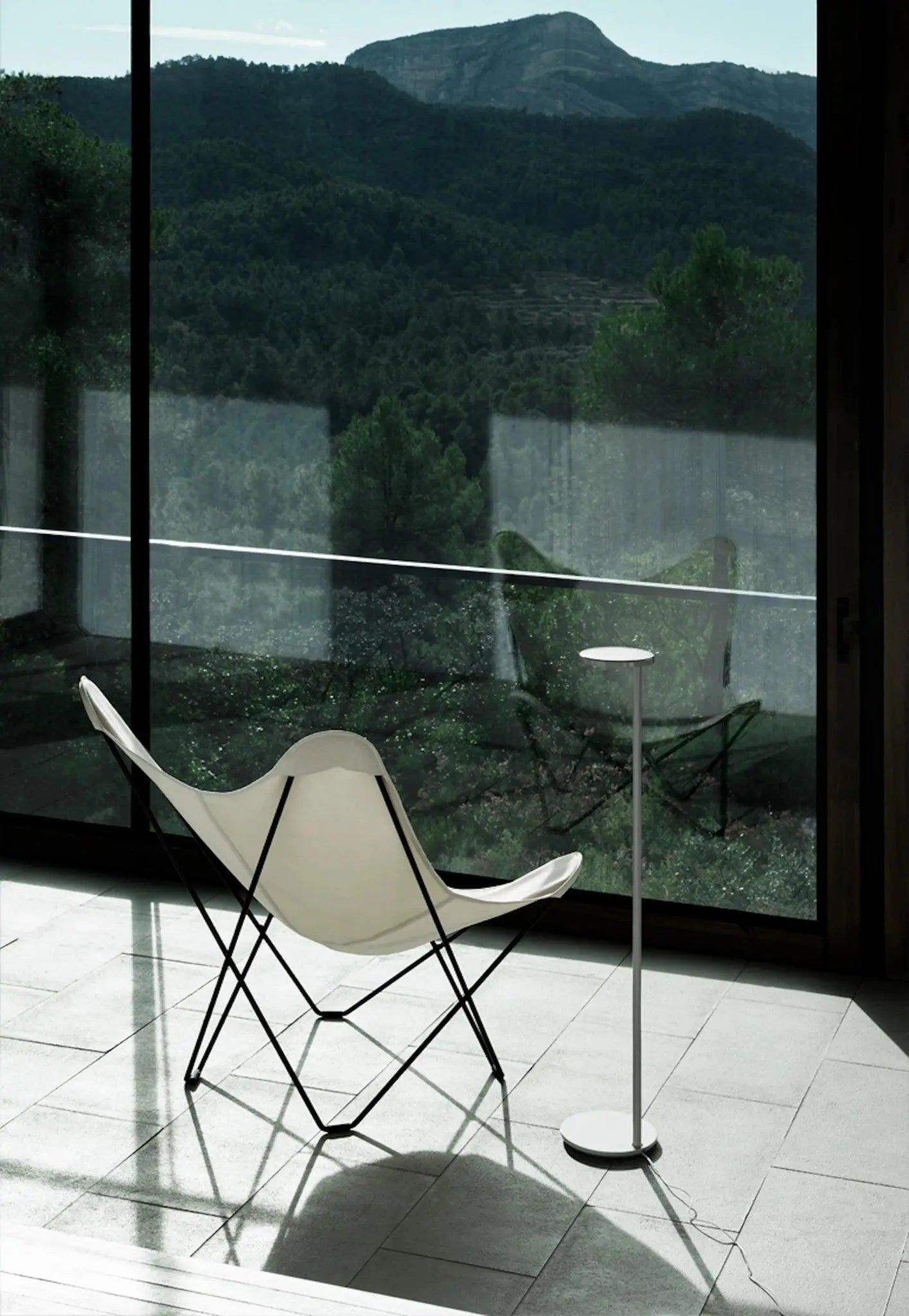 Lampa podłogowa OBLIQUE szary – Flos