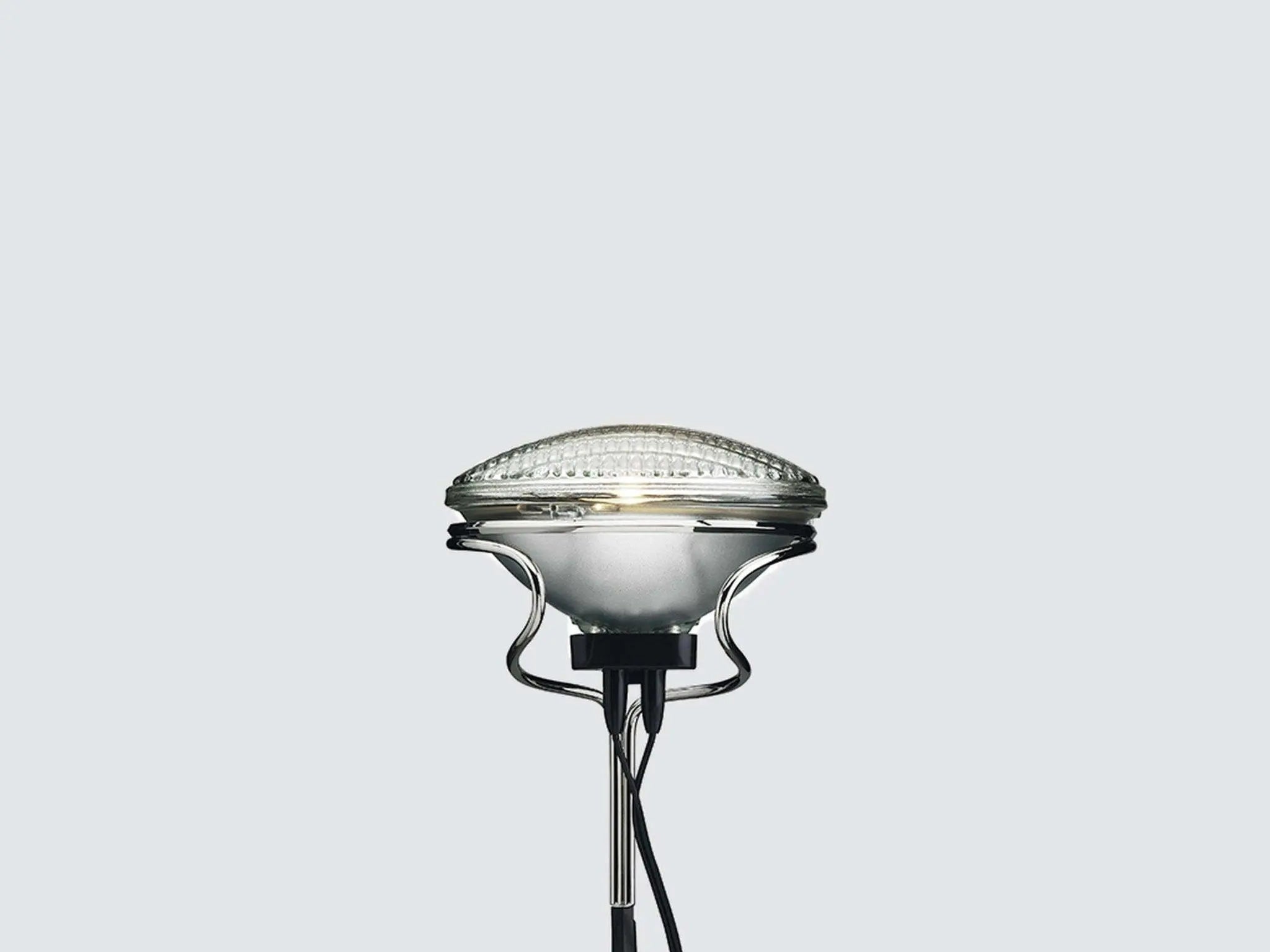 Lampa podłogowa TOIO czarny – Flos