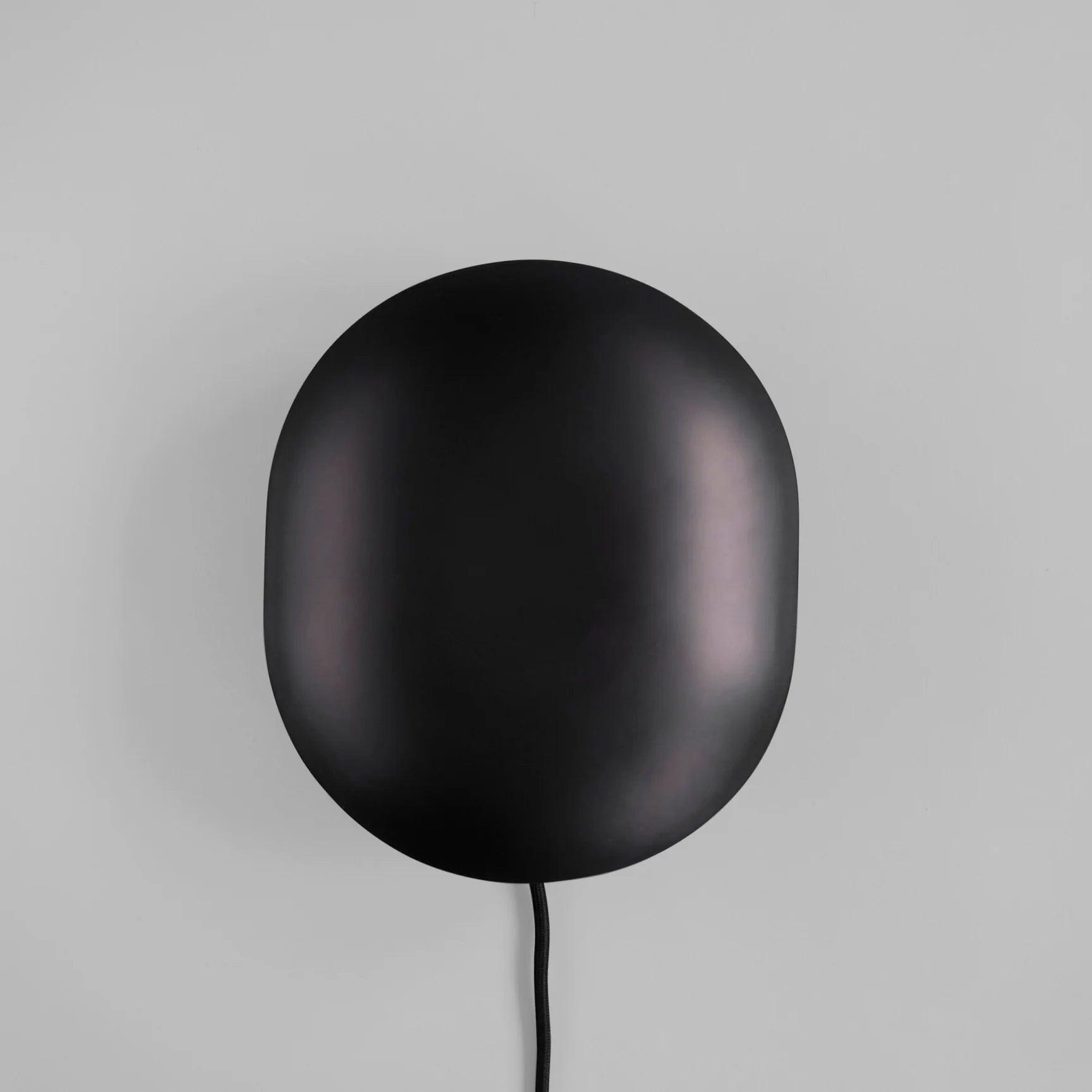 Lampa ścienna CLAM podpalany czarny 101 Copenhagen Eye on Design