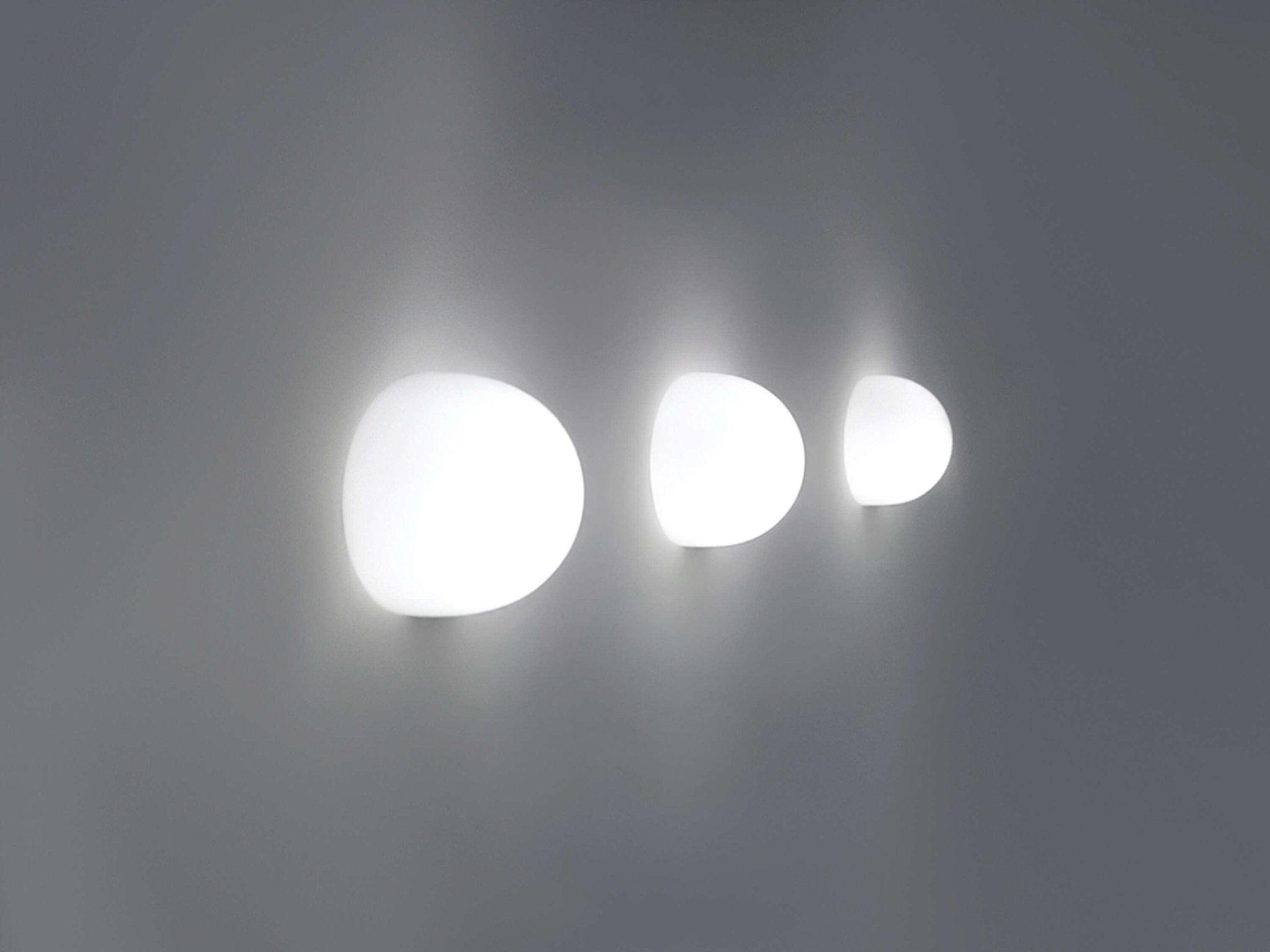 Lampa ścienna GLO-BALL WALL biały Flos Eye on Design