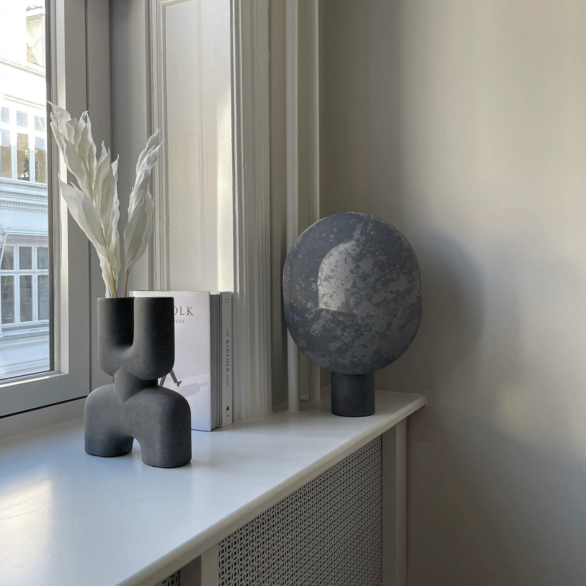 Lampa stołowa CLAM oksydowany 101 Copenhagen Eye on Design