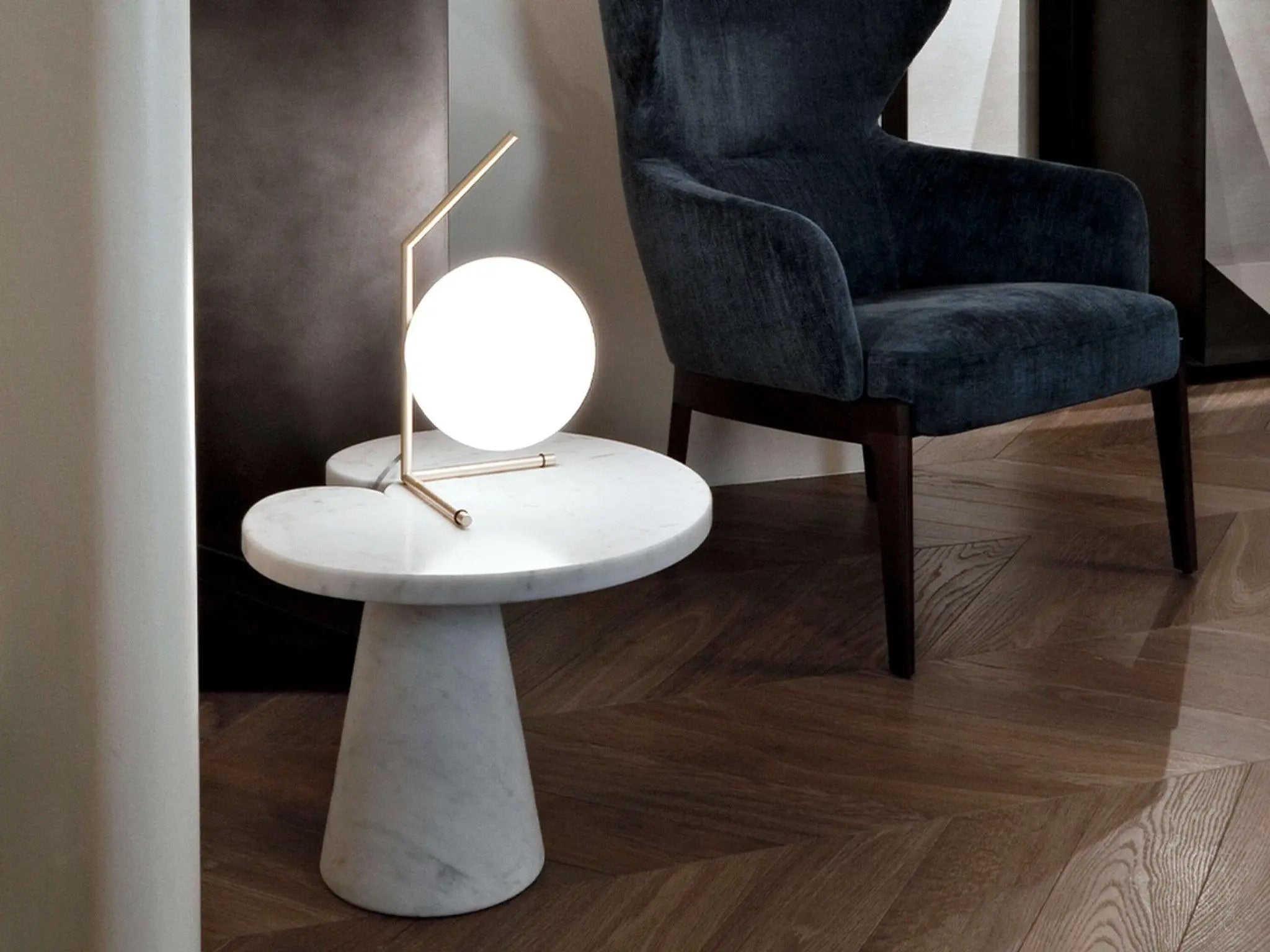 Lampa stołowa IC LIGHTS LOW mosiężny – Flos