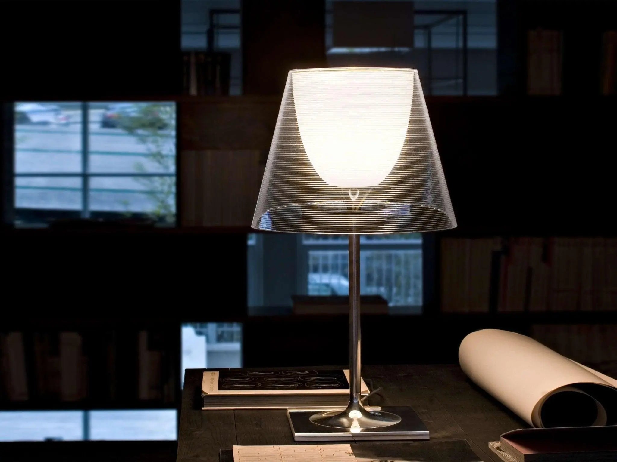 Lampa stołowa KTRIBE srebrny – Flos