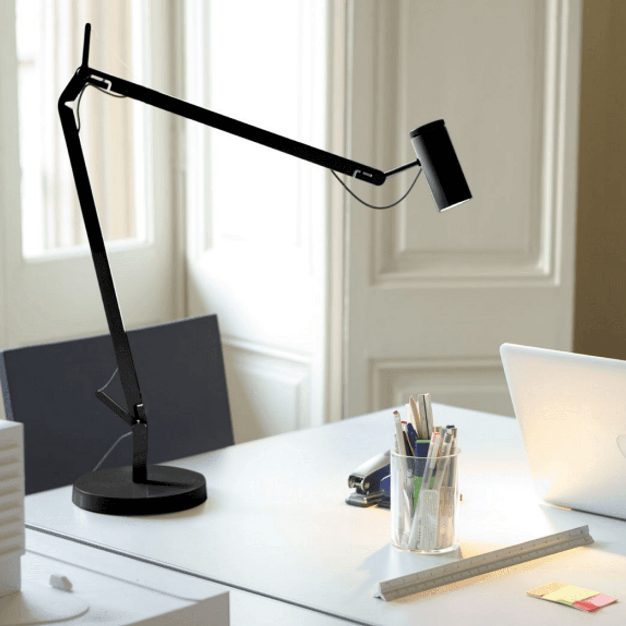 Lampa stołowa POLO czarny Marset Eye on Design