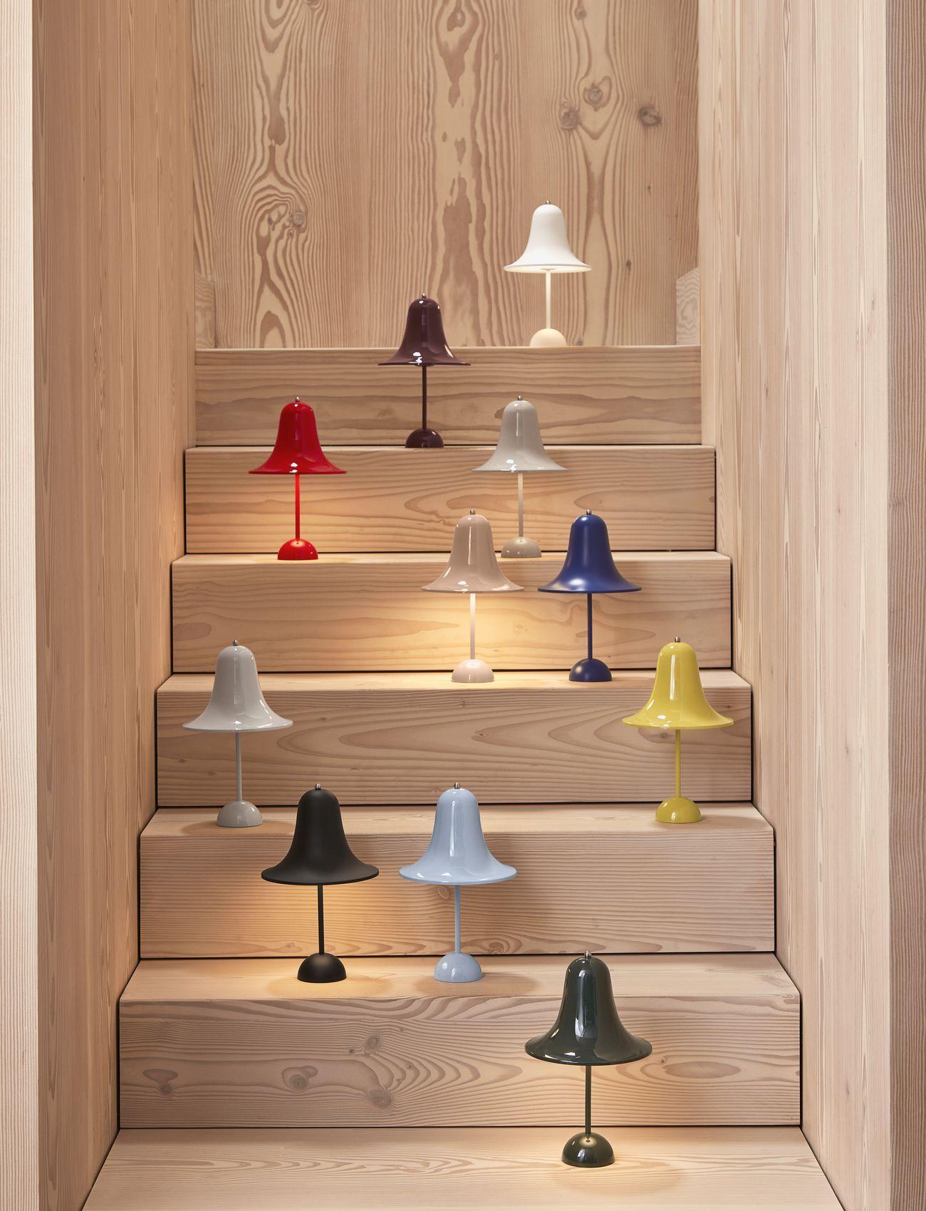 Lampa stołowa przenośna PANTOP błękitny Verpan Eye on Design