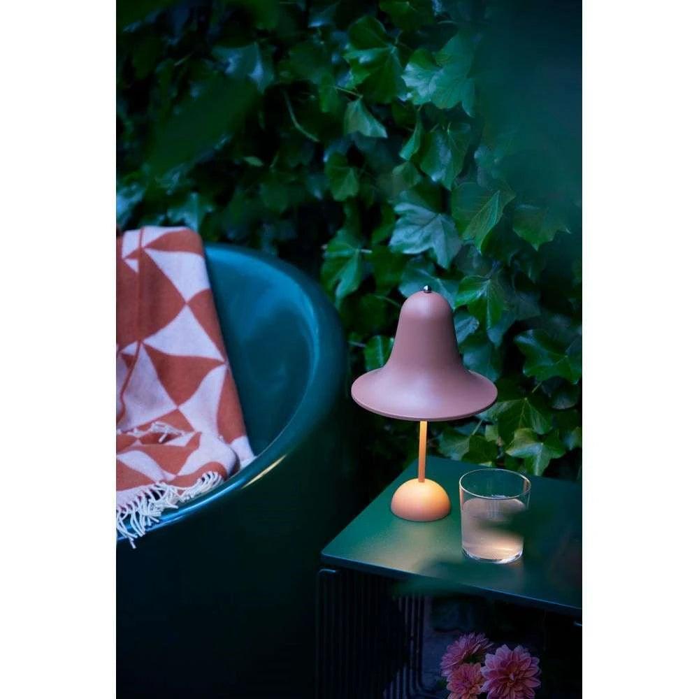 Lampa stołowa przenośna PANTOP terracotta Verpan Eye on Design