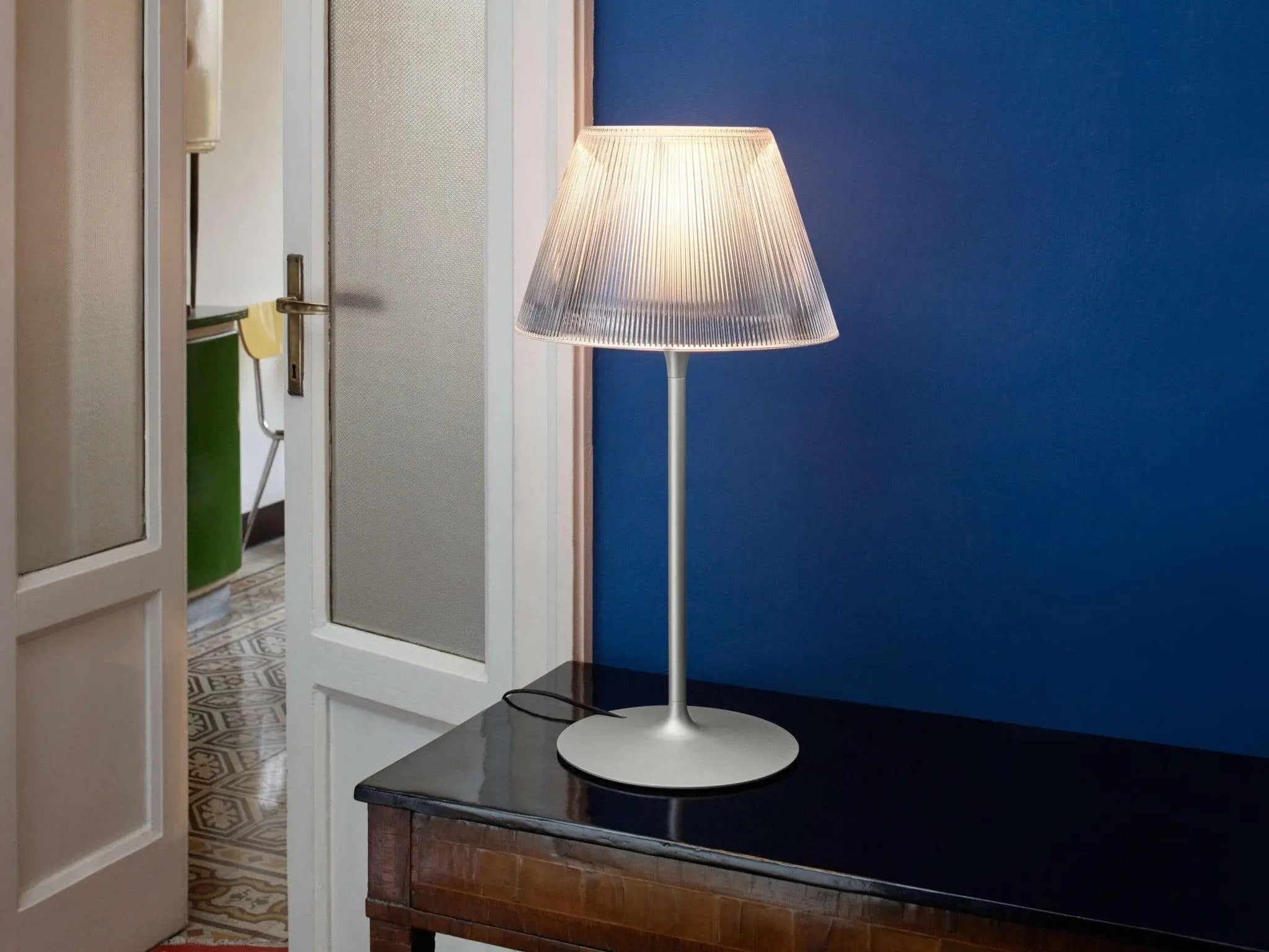 Lampa stołowa ROMEO MOON szkło – Flos