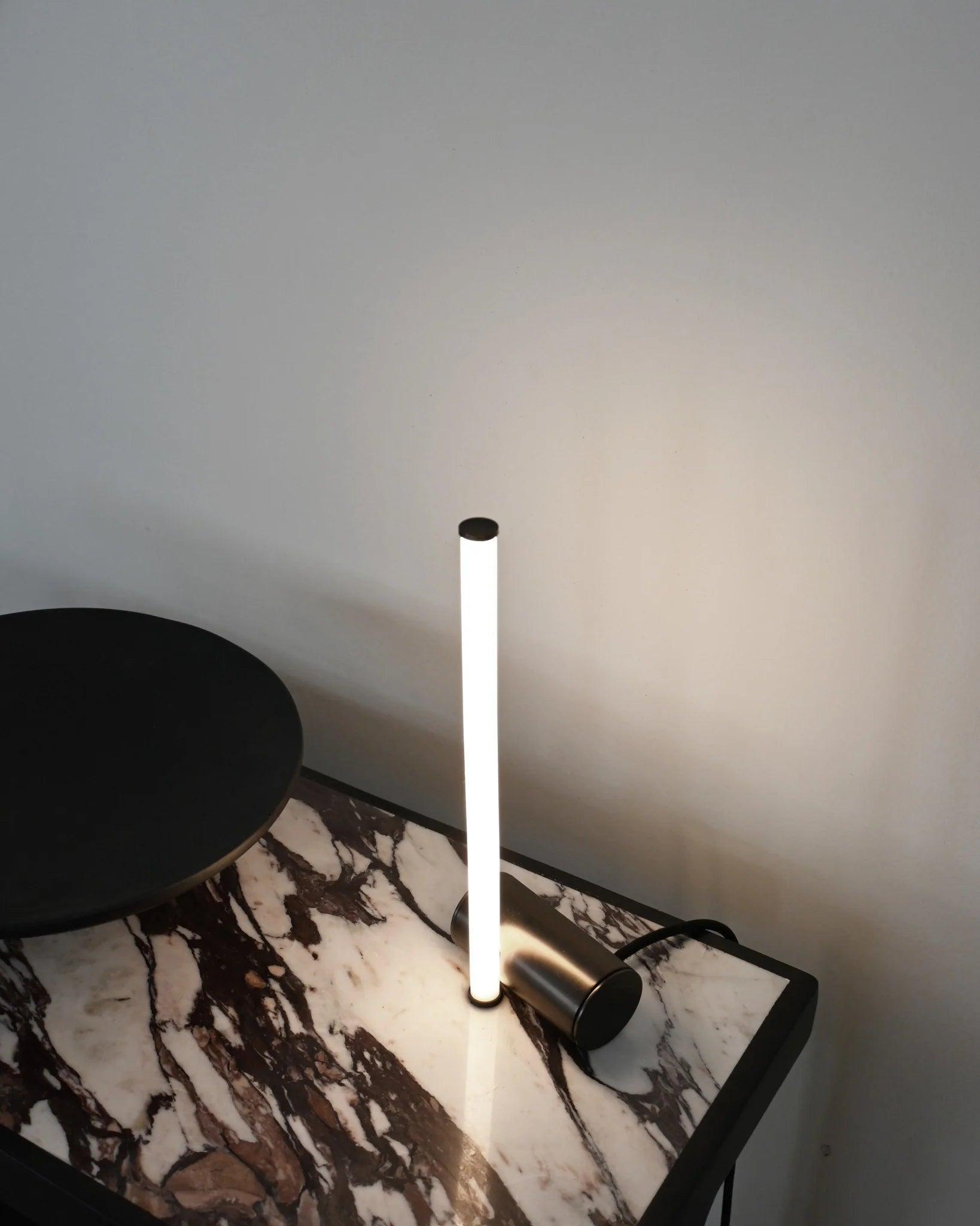 Lampa stołowa STICK czarny 101 Copenhagen Eye on Design