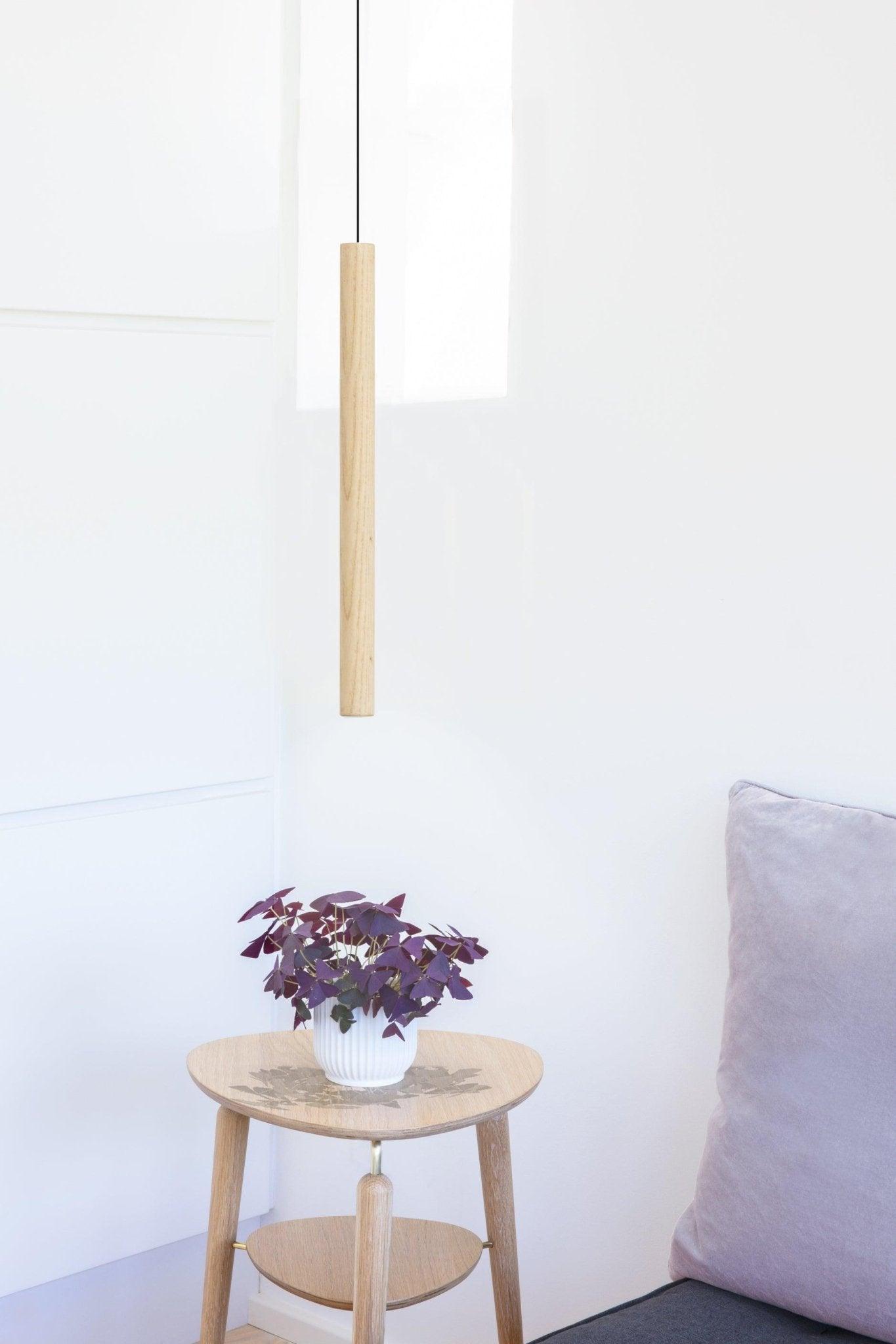 Lampa wisząca CHIMES TALL dąb UMAGE Eye on Design