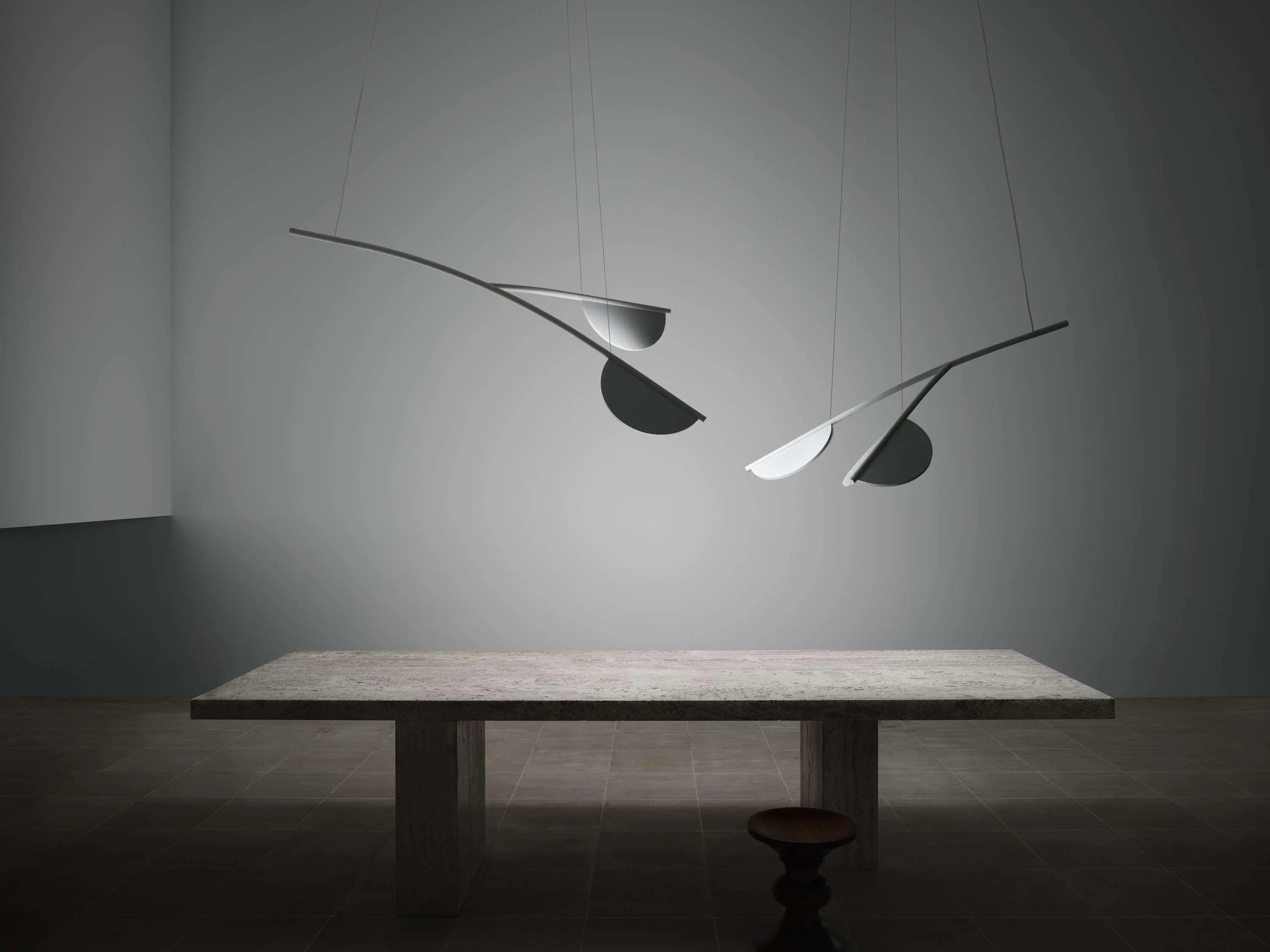 Lampa wisząca krótka ALMENDRA ORGANIC antracytowy – Flos