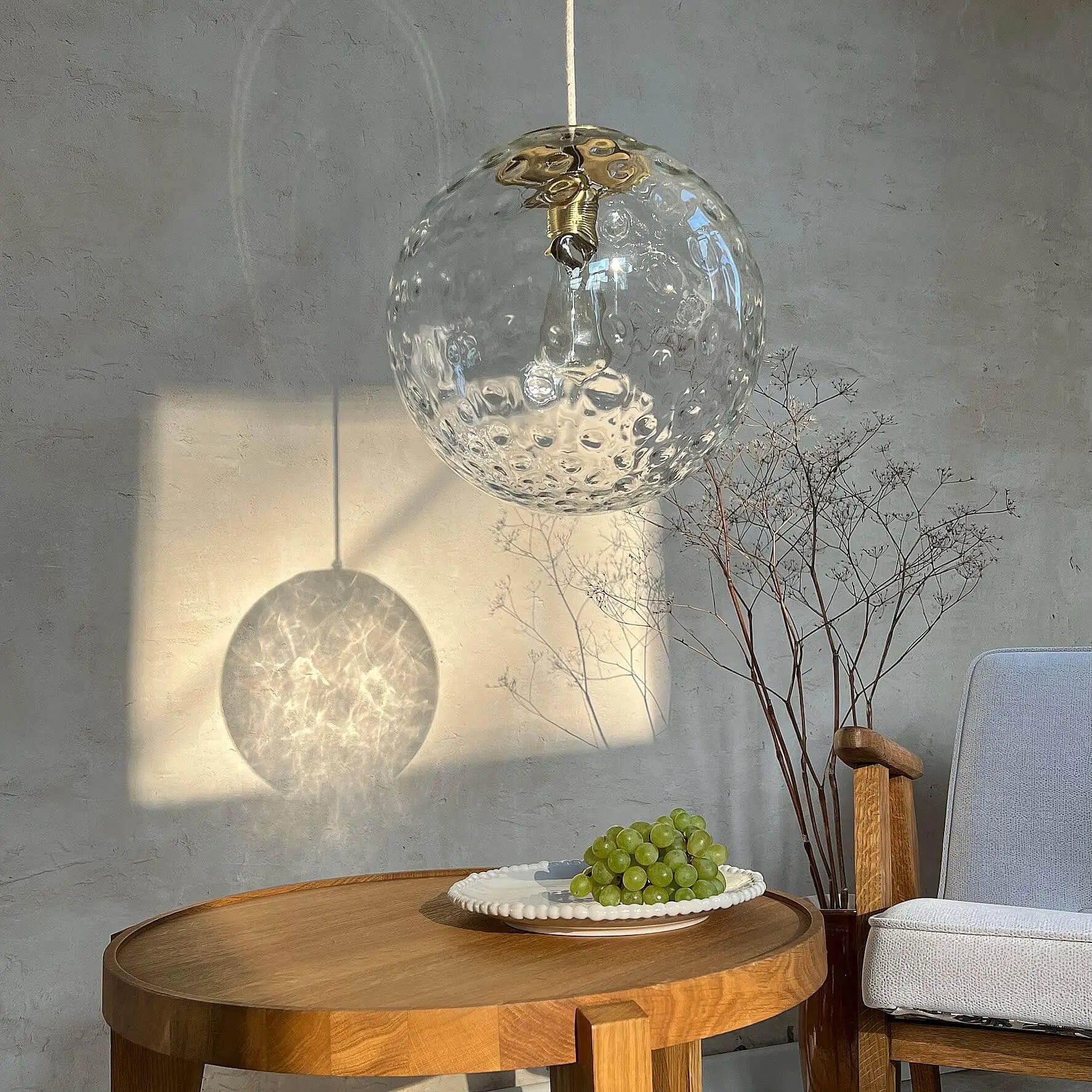Lampa wisząca KULA REFLEKSYJNA mosiężny – Embassy Interiors