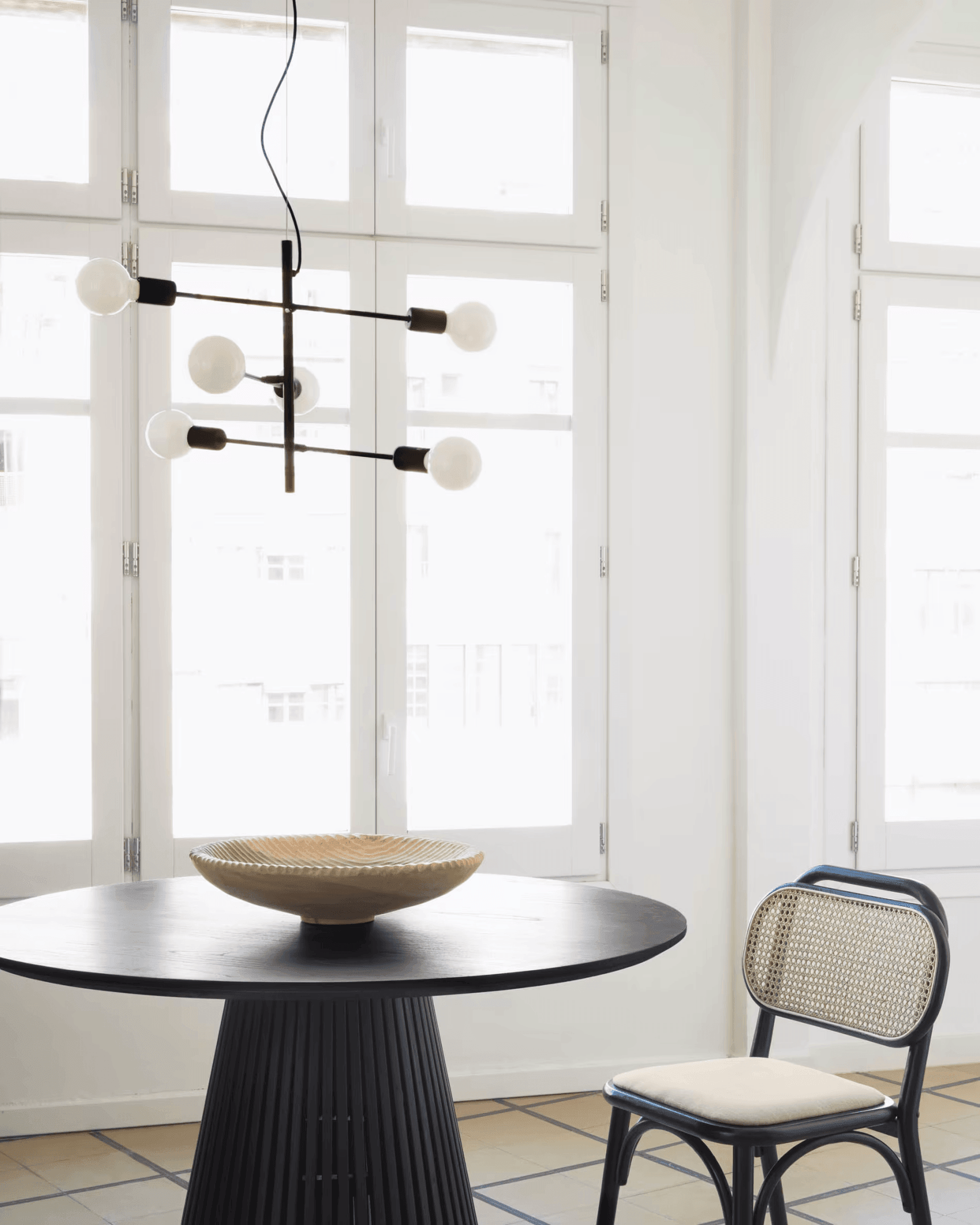 Lampa wisząca SPICA czarny La Forma Eye on Design