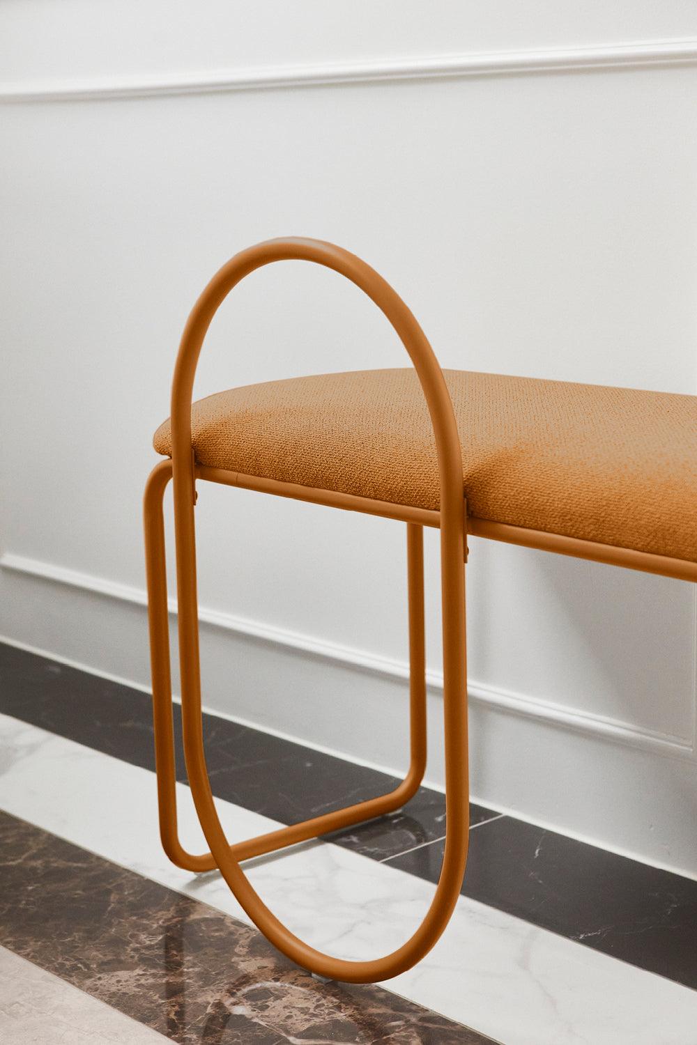 Ławka z tkaniną boucle ANGUI pomarańczowy AYTM Eye on Design