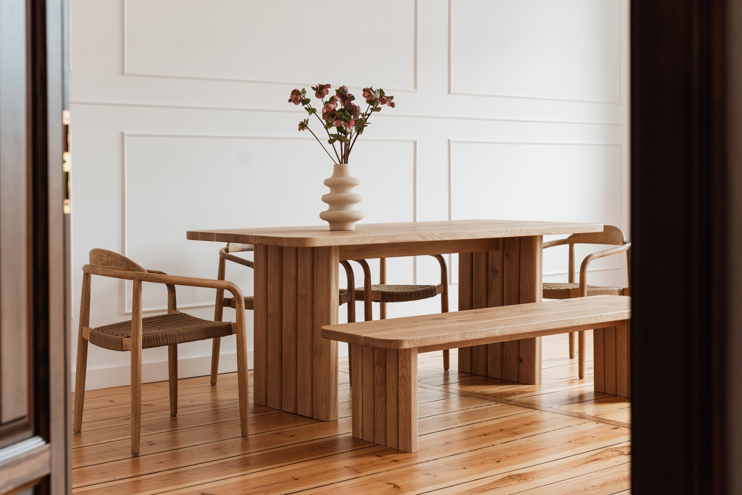 LEON Bench in Oak Wood