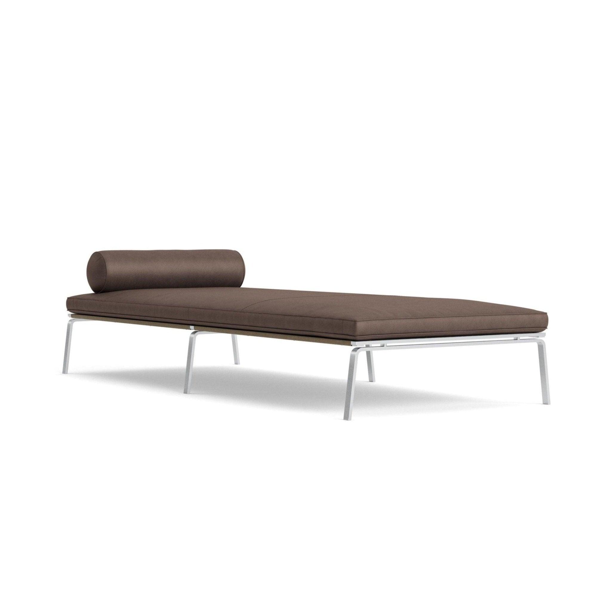 Leżanka MAN ciemnobrązowy NORR11 Eye on Design
