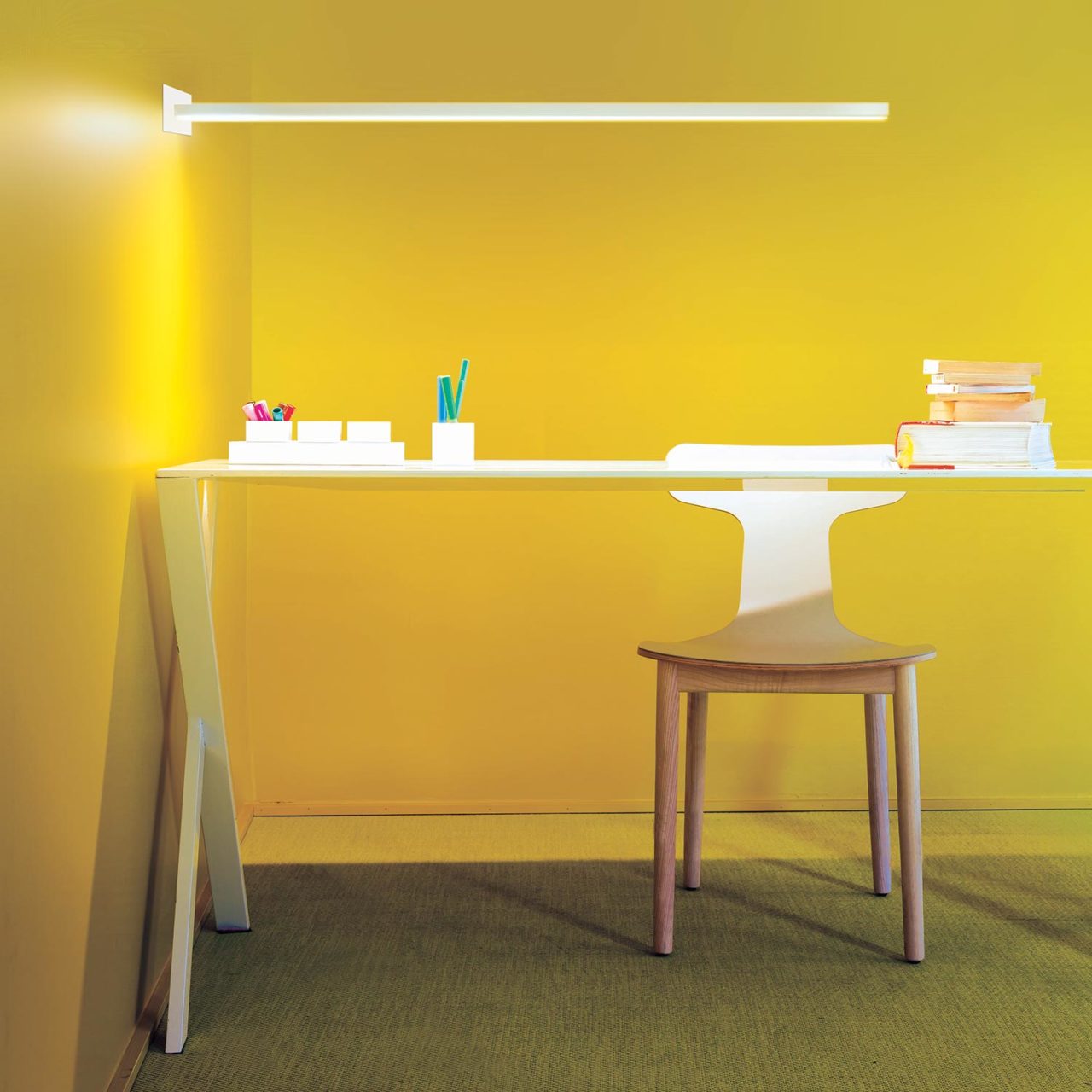Wandleuchte mit Ausleger LINESCAPES CANTILEVERED weiß