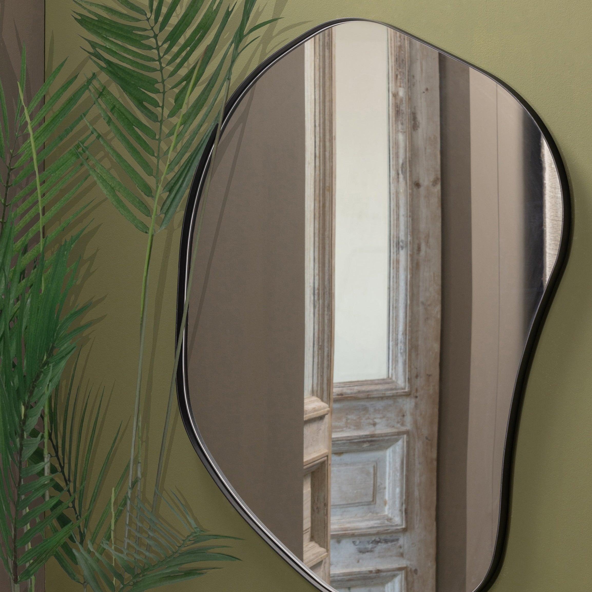 Lustro ROMEE z czarną ramą Woood Eye on Design
