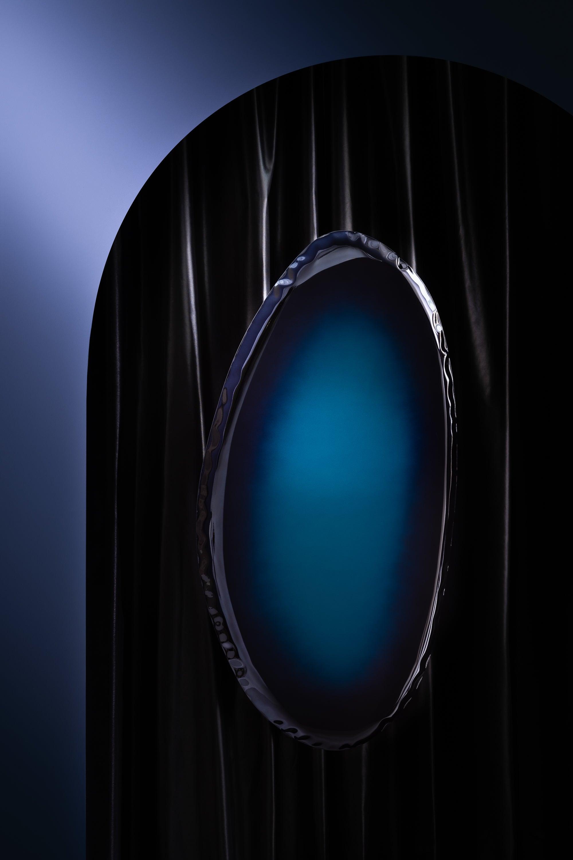 Lustro TAFLA O gradient kosmiczny błękit Zieta Studio Eye on Design