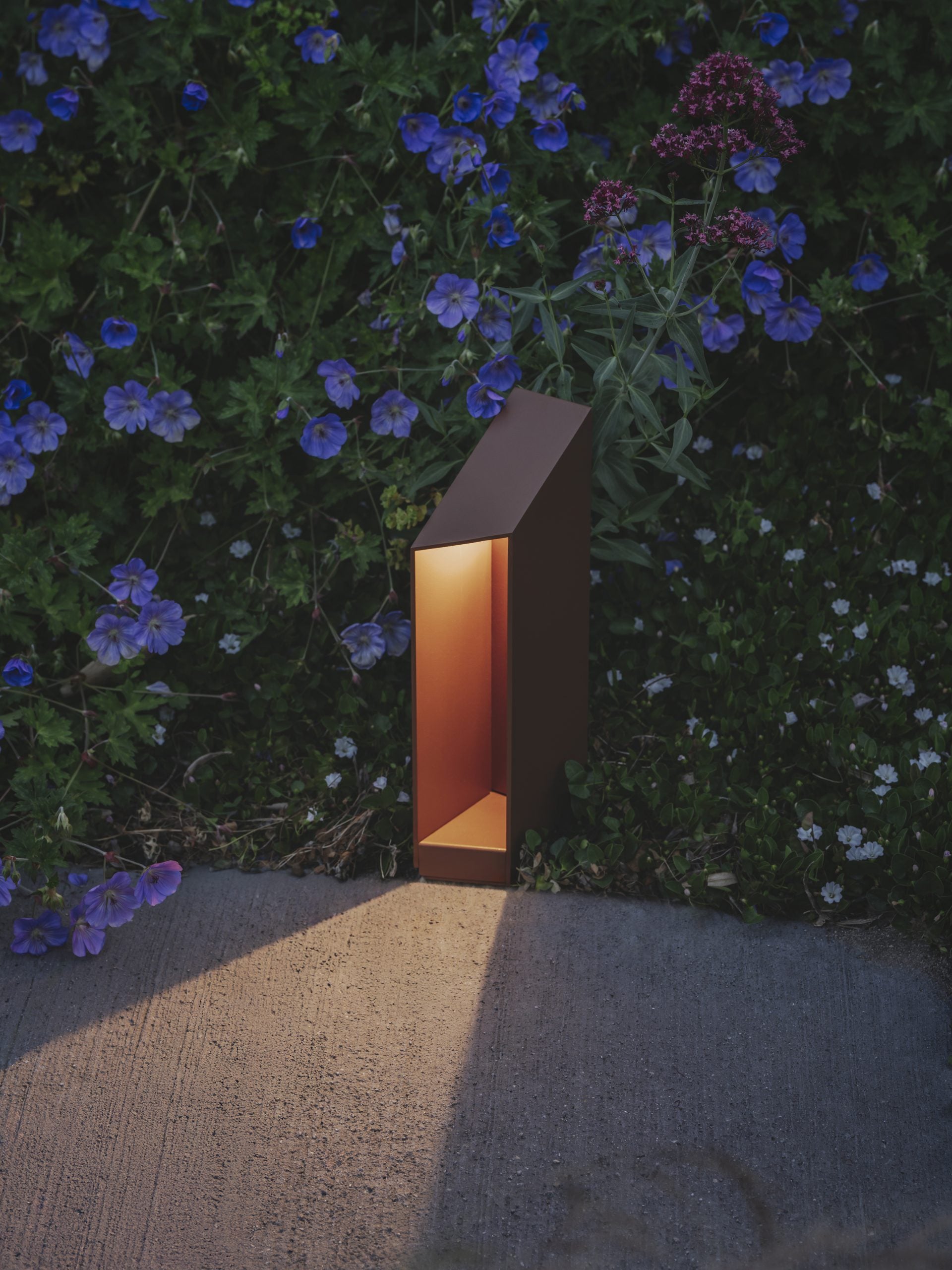Outdoor lamp DOMUS brown