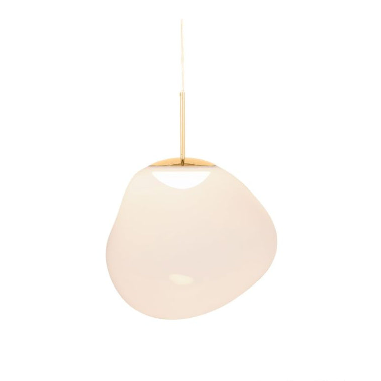 Schillernde Hanglampe mit einem goldenen Finish schmelzen