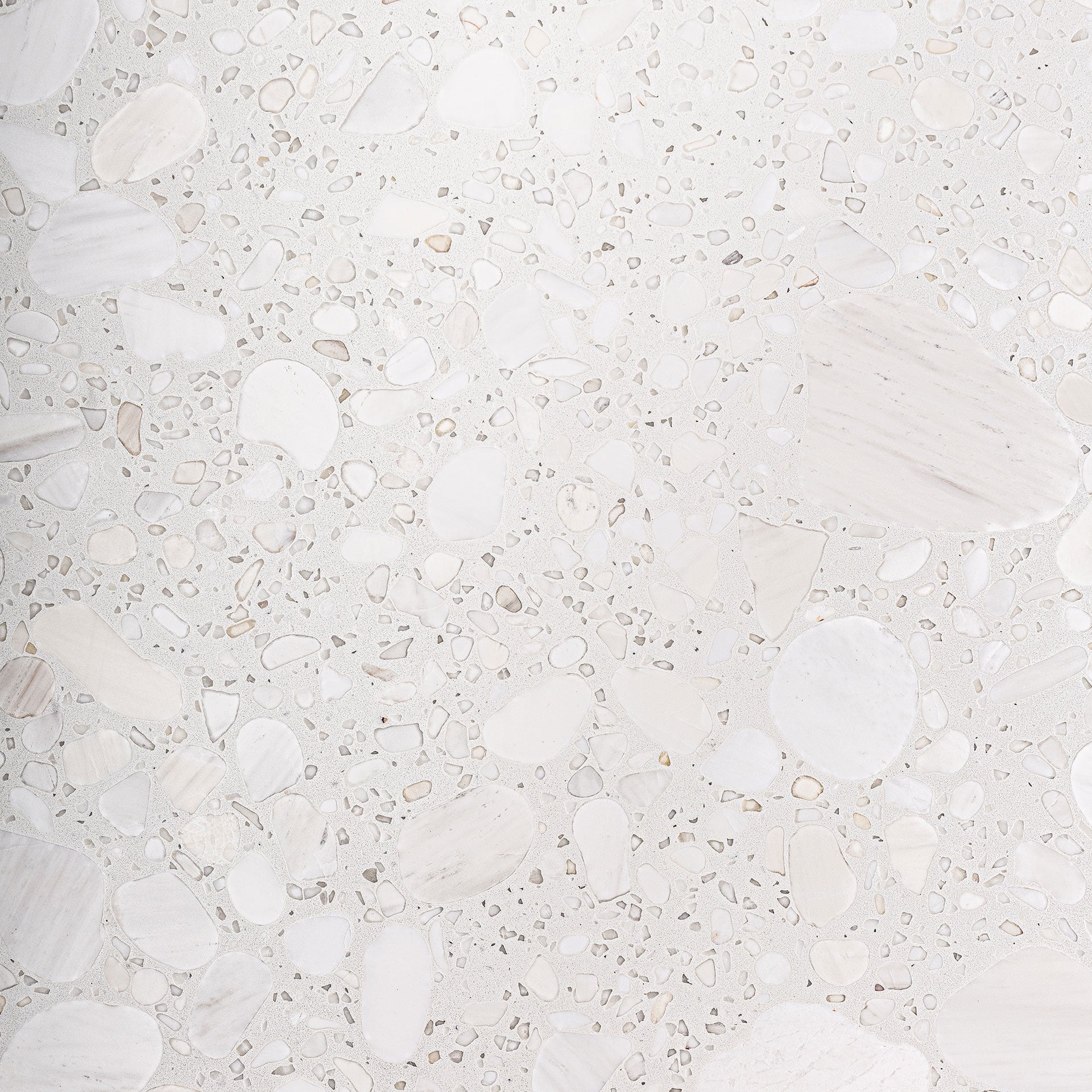 Barhocker ALFERCE cremefarbenes Terrazzo mit Holzgestell