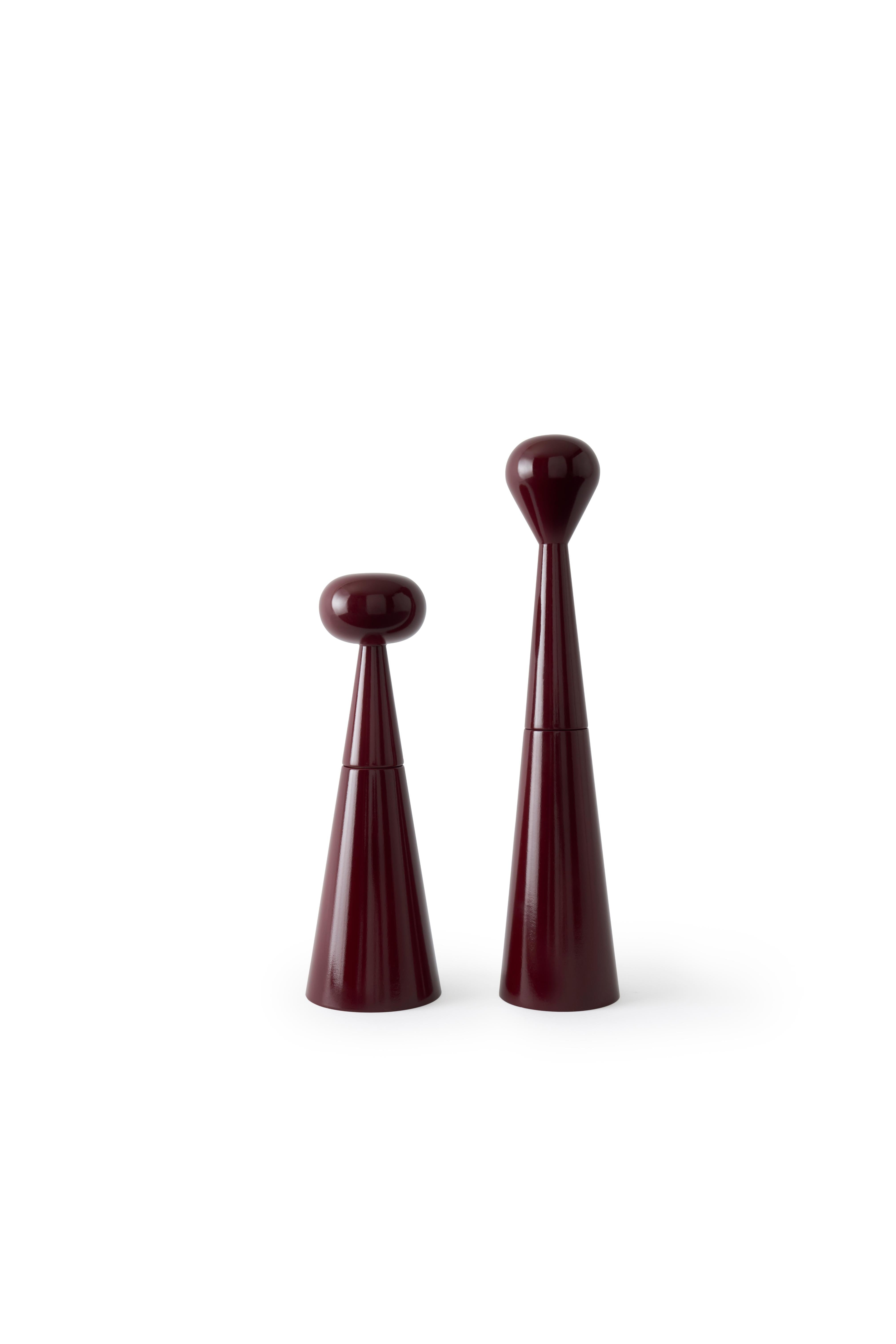 MILL Spice Grinder in Burgundy Beech Wood