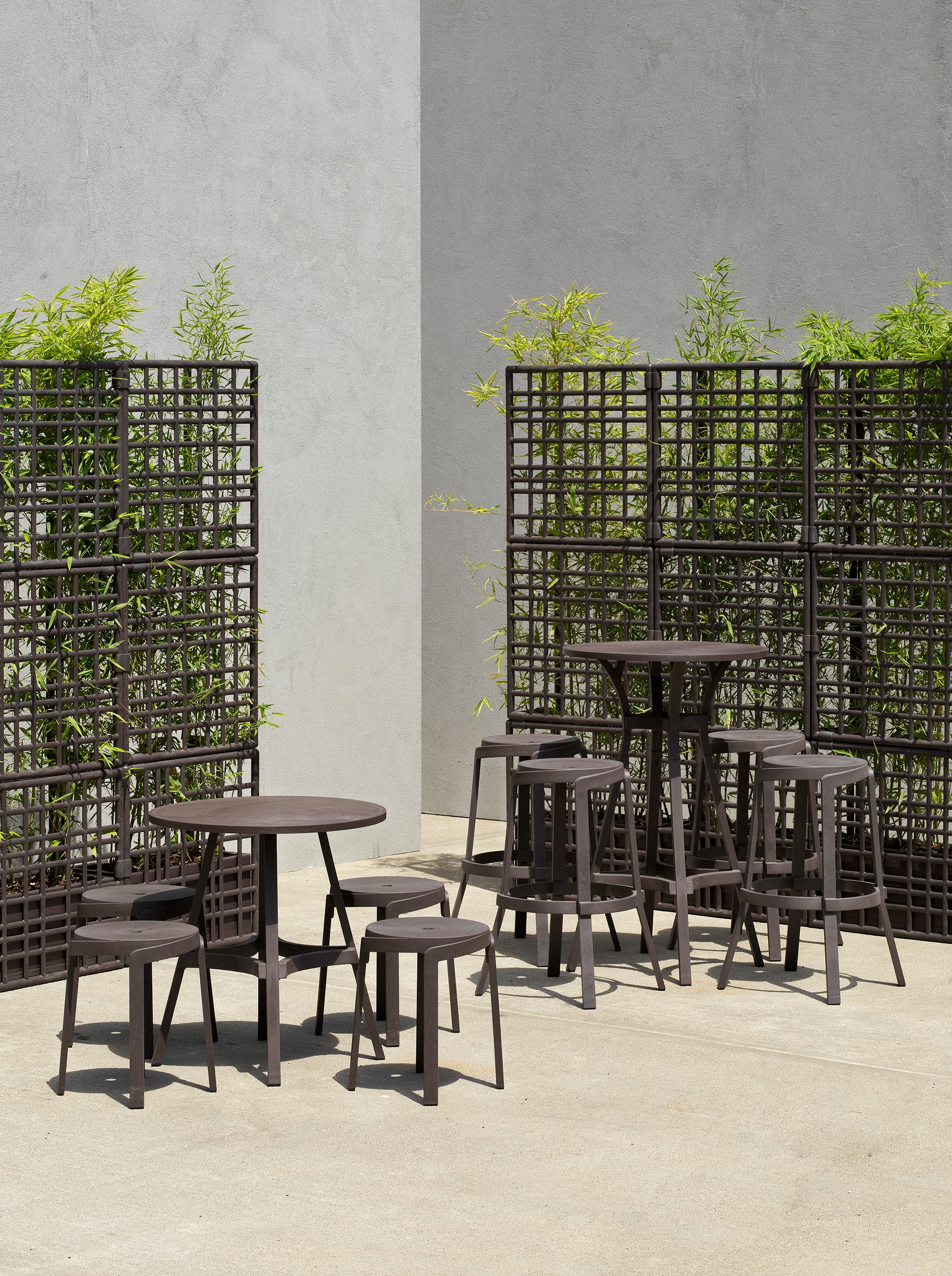 COMBO Green Round Outdoor Table