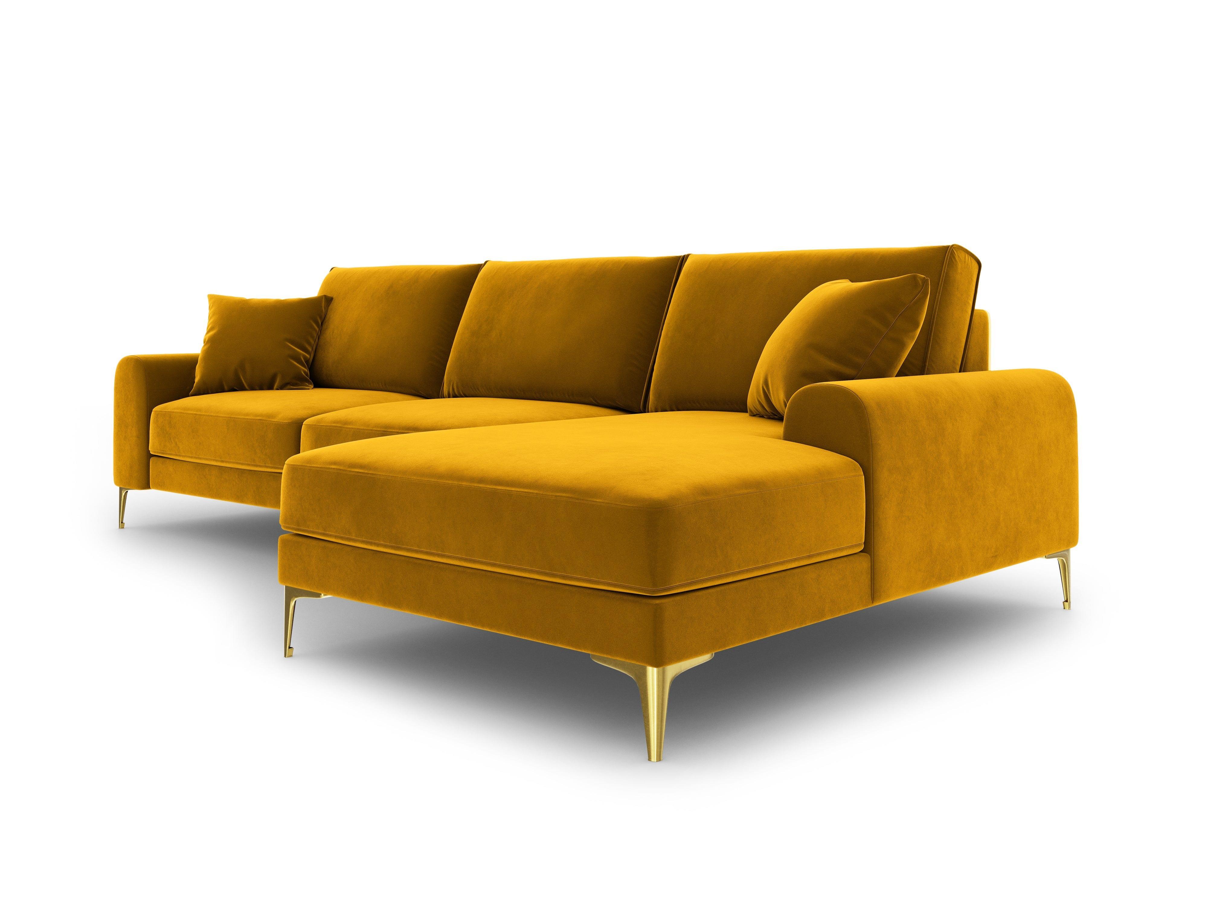 Narożnik aksamitny prawostronny MADARA musztardowy ze złotą podstawą Mazzini Sofas Eye on Design